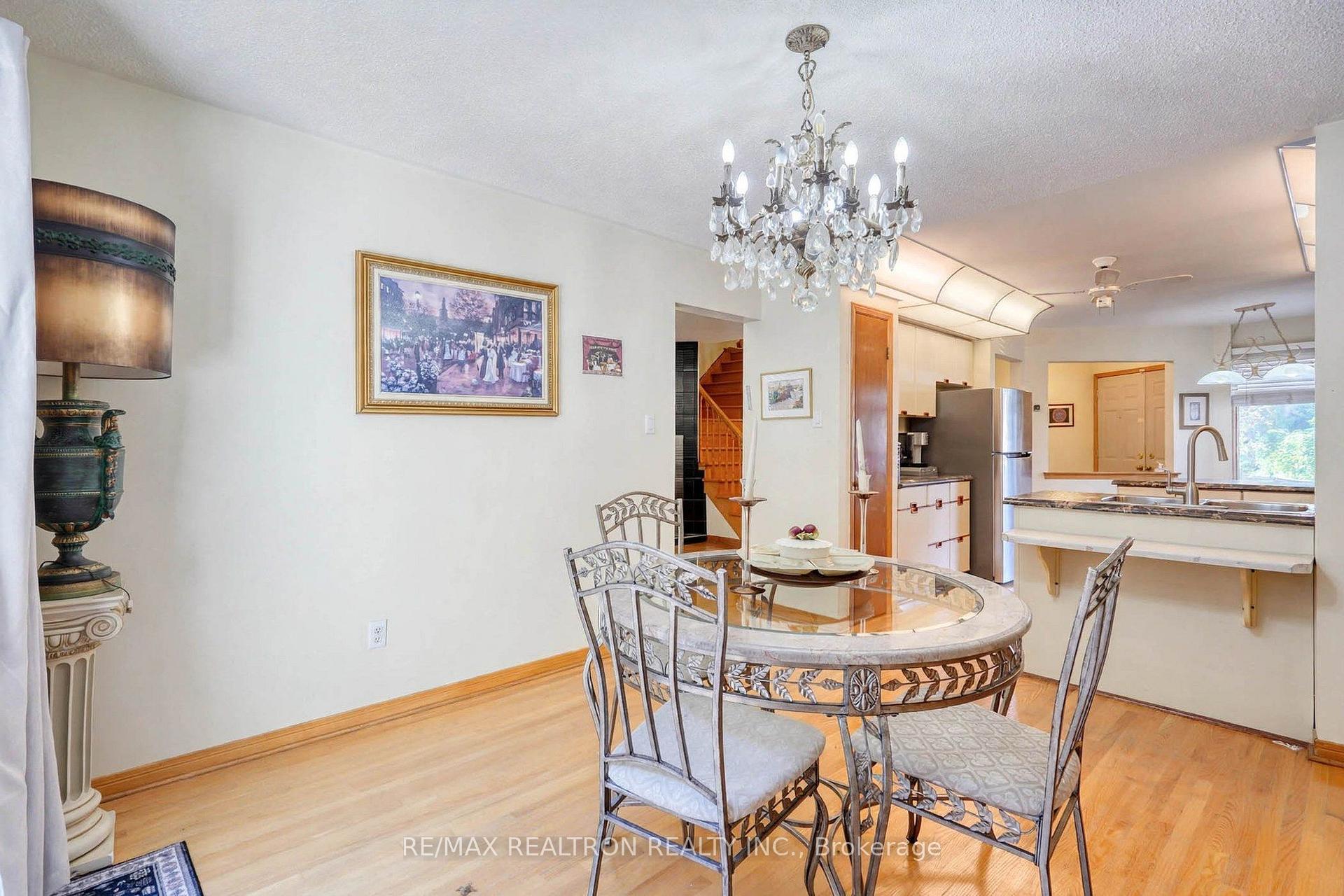 Photo 13 of 38 Kimbergate Way, Vaughan, Brownridge — HOMEH