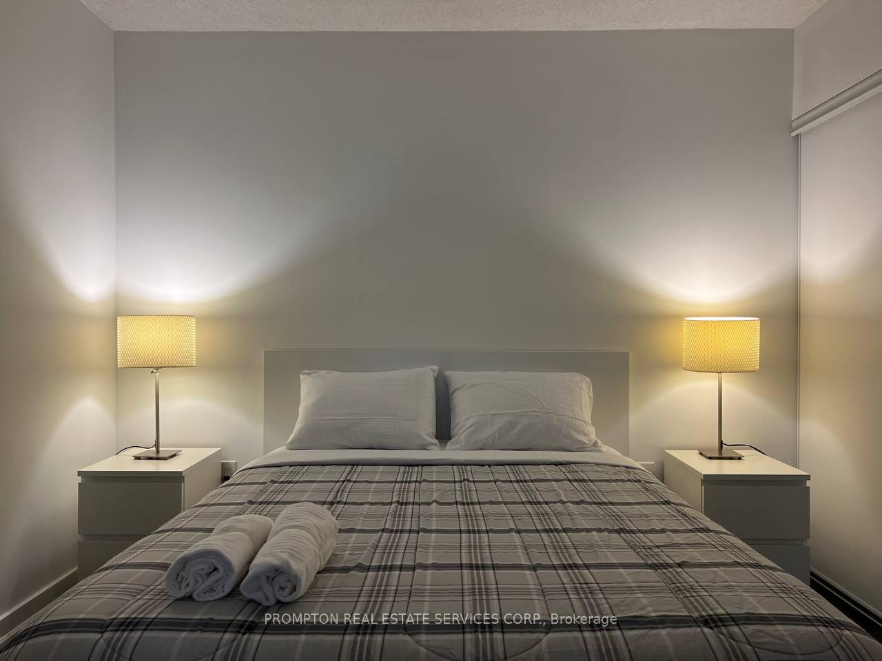 Photo 9 of Unit 731, 15 Iceboat Terrace, Toronto, Waterfront Communities — HOMEH