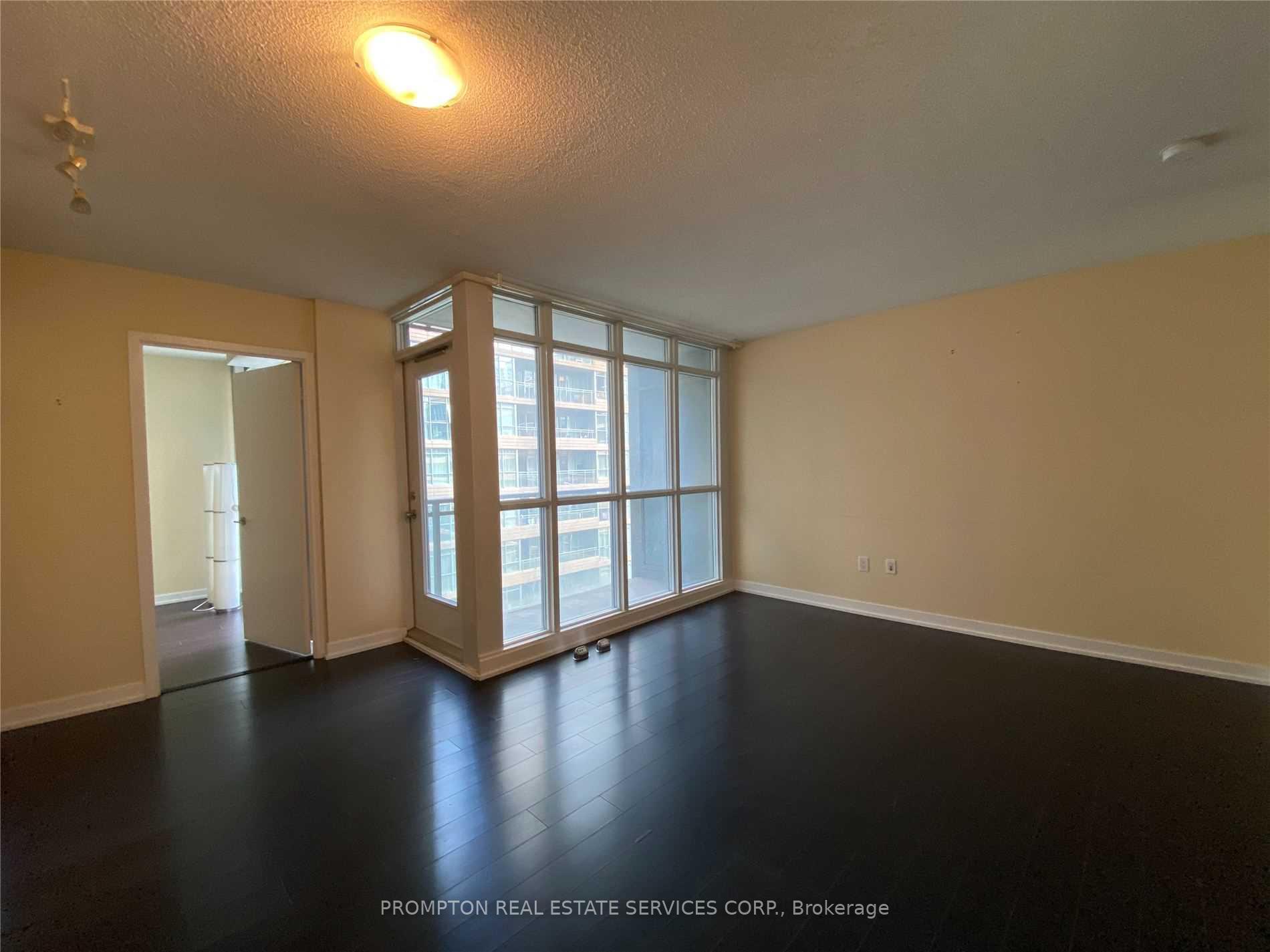 Photo 11 of Unit 731, 15 Iceboat Terrace, Toronto, Waterfront Communities — HOMEH