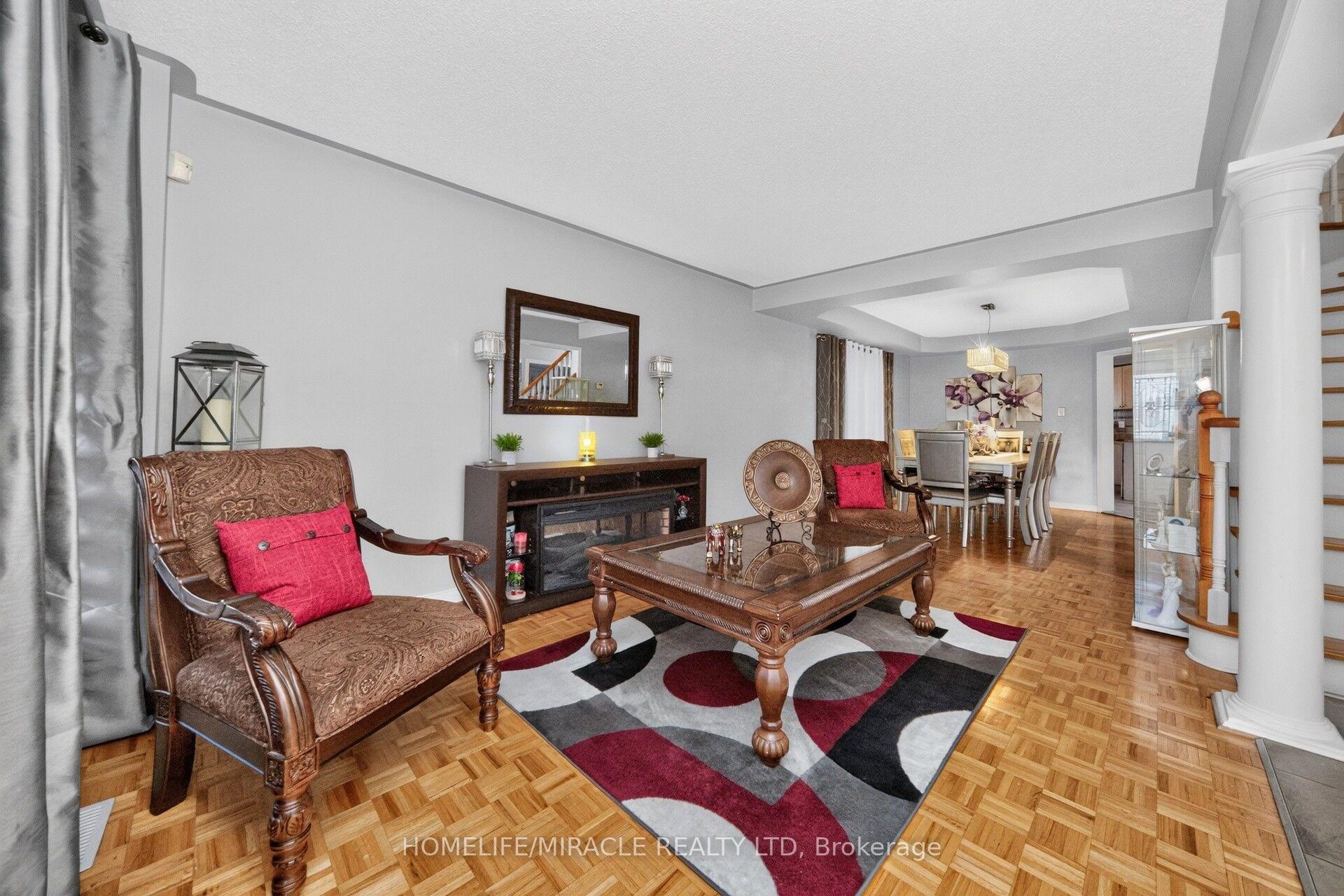 Photo 6 of 13 Dovaston Gate, Caledon, Bolton East — HOMEH
