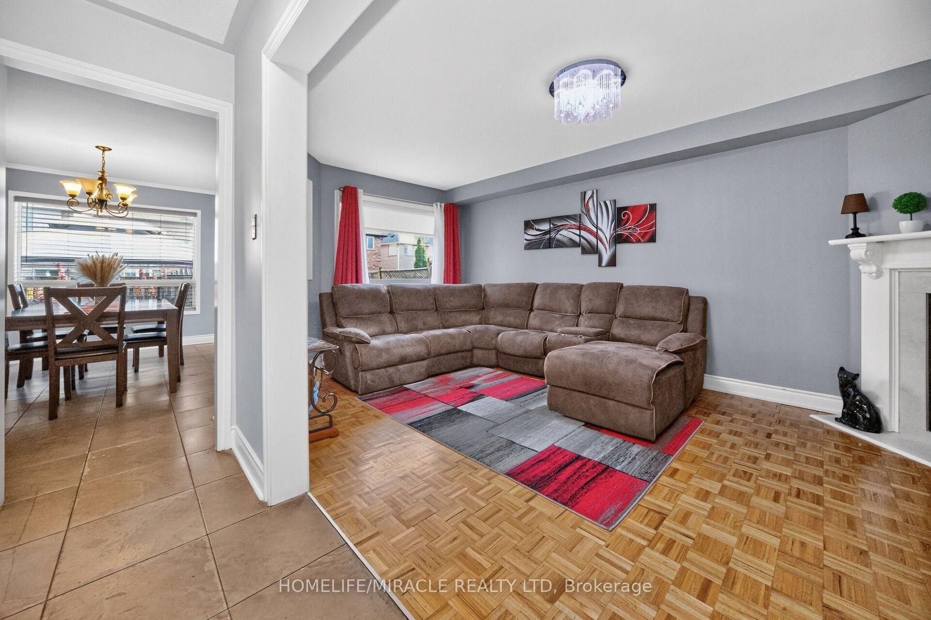 Photo 9 of 13 Dovaston Gate, Caledon, Bolton East — HOMEH