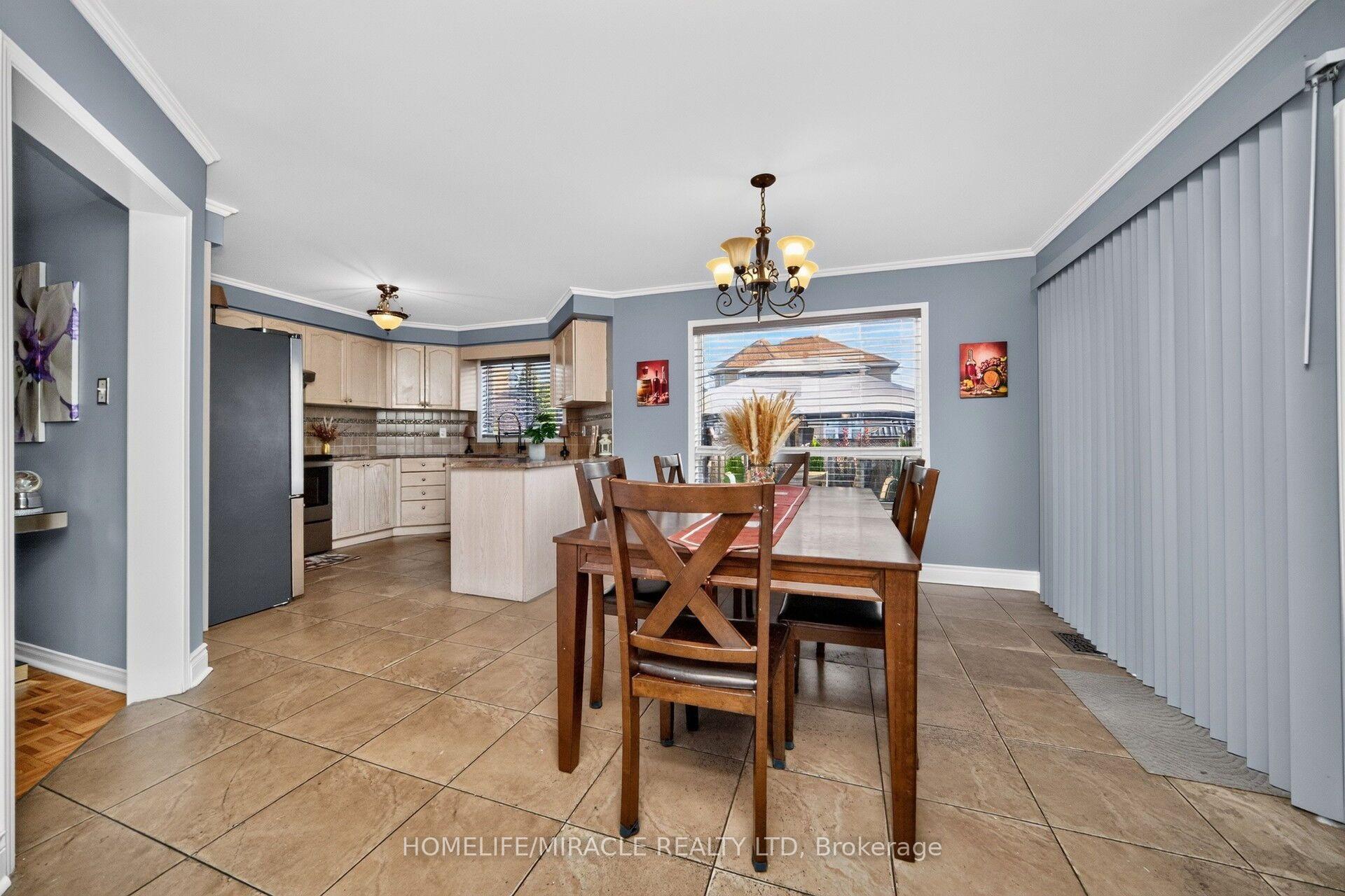 Photo 13 of 13 Dovaston Gate, Caledon, Bolton East — HOMEH