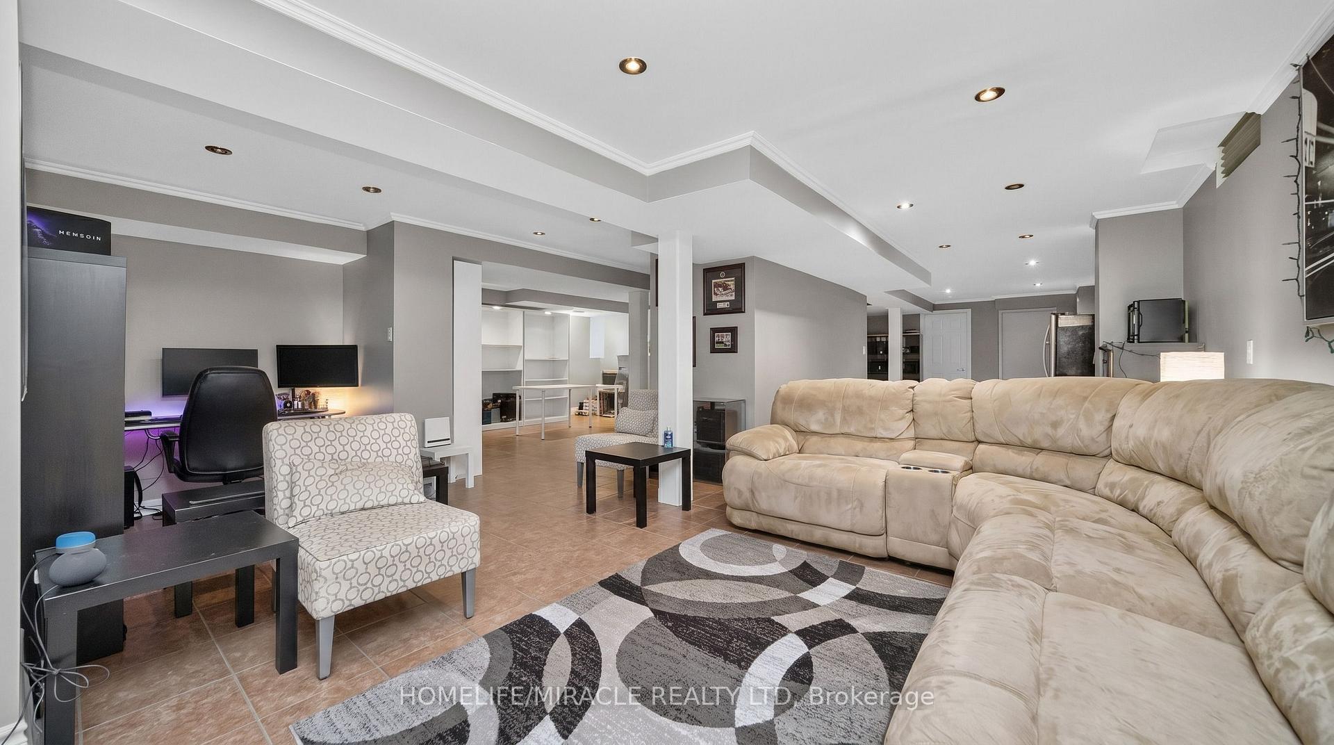 Photo 24 of 13 Dovaston Gate, Caledon, Bolton East — HOMEH