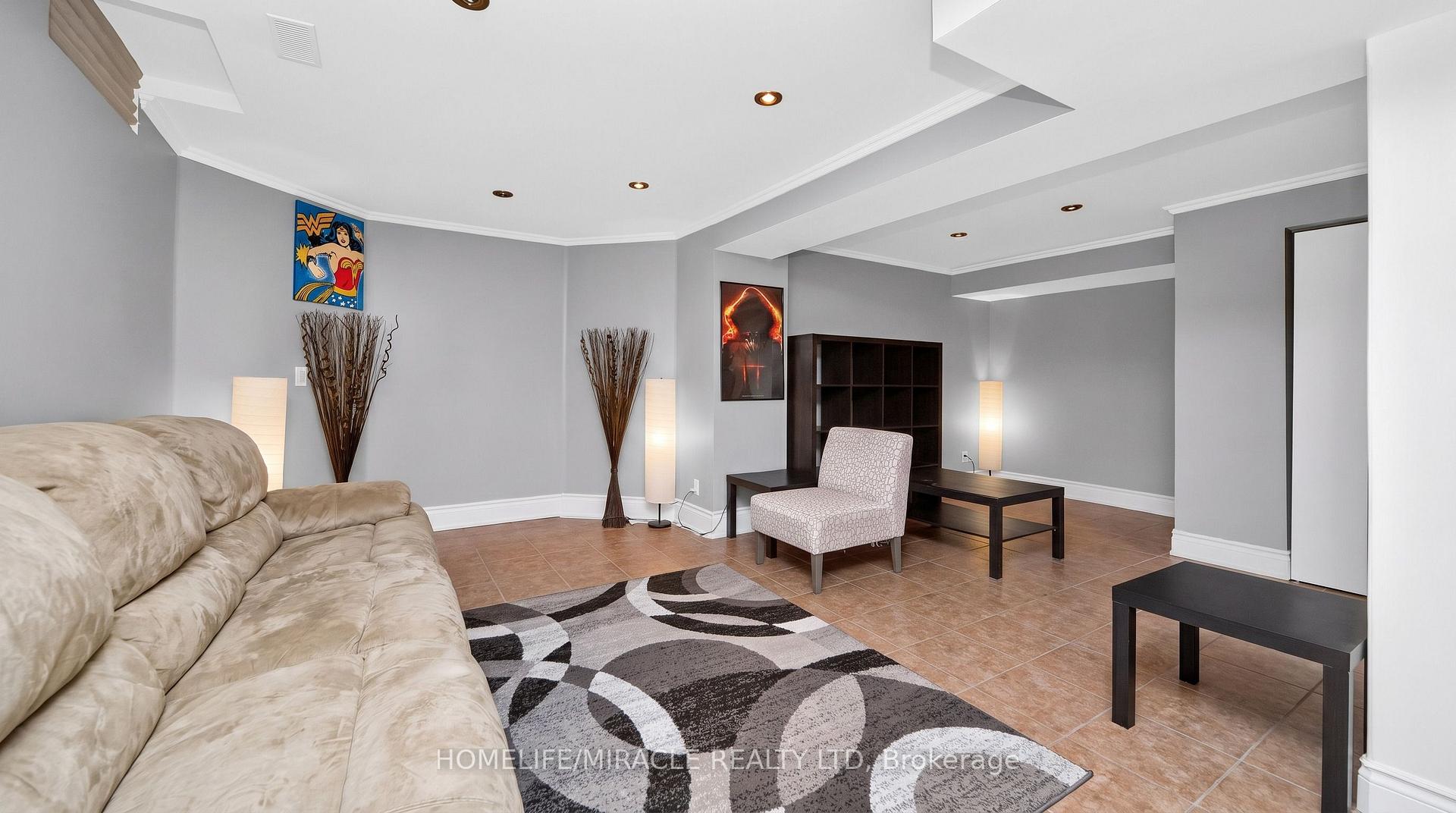 Photo 25 of 13 Dovaston Gate, Caledon, Bolton East — HOMEH
