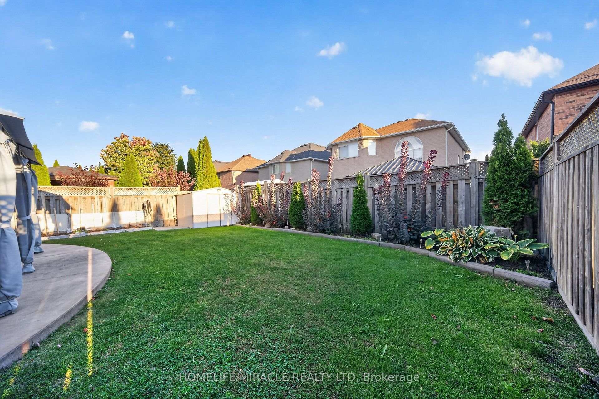 Photo 30 of 13 Dovaston Gate, Caledon, Bolton East — HOMEH