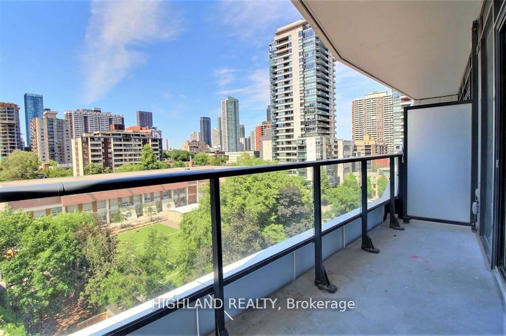 Photo 8 of Unit 818, 85 Wood Street, Toronto, Church-Yonge Corridor — HOMEH
