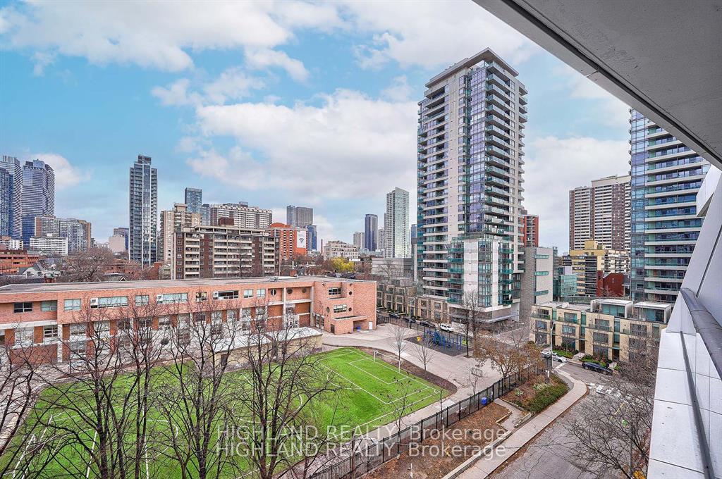 Photo 10 of Unit 818, 85 Wood Street, Toronto, Church-Yonge Corridor — HOMEH