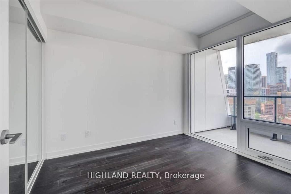 Photo 17 of Unit 818, 85 Wood Street, Toronto, Church-Yonge Corridor — HOMEH