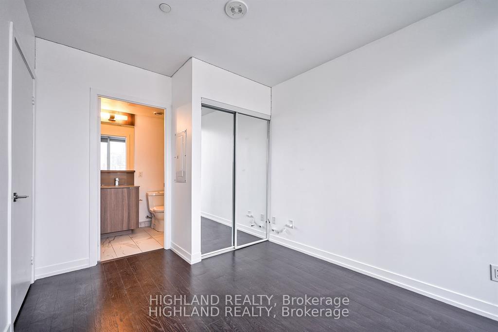 Photo 18 of Unit 818, 85 Wood Street, Toronto, Church-Yonge Corridor — HOMEH