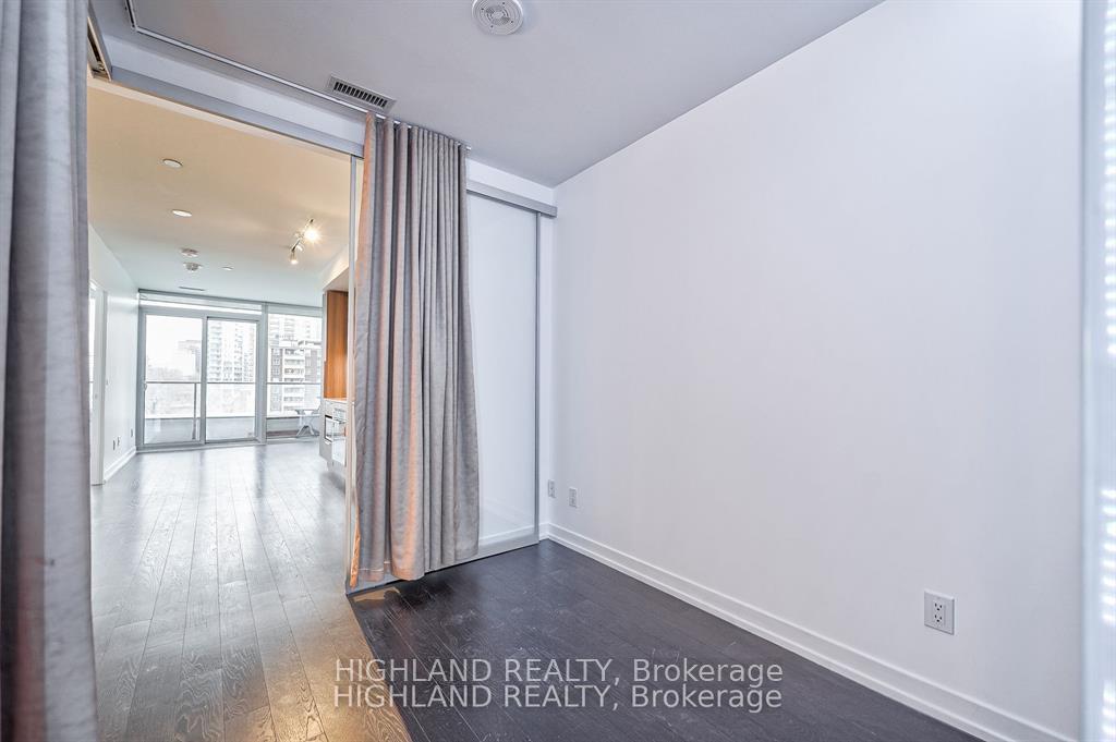 Photo 30 of Unit 818, 85 Wood Street, Toronto, Church-Yonge Corridor — HOMEH