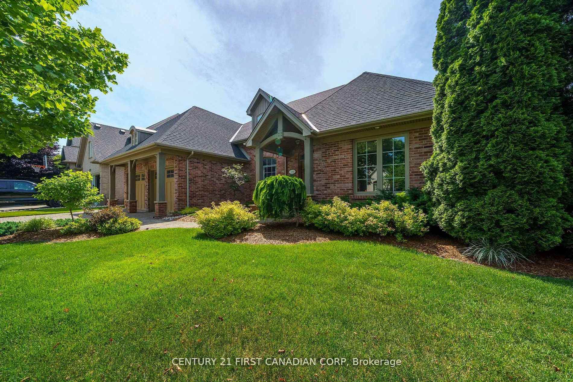 Photo 2 of 2091 Valleyrun Boulevard, London, North R — HOMEH