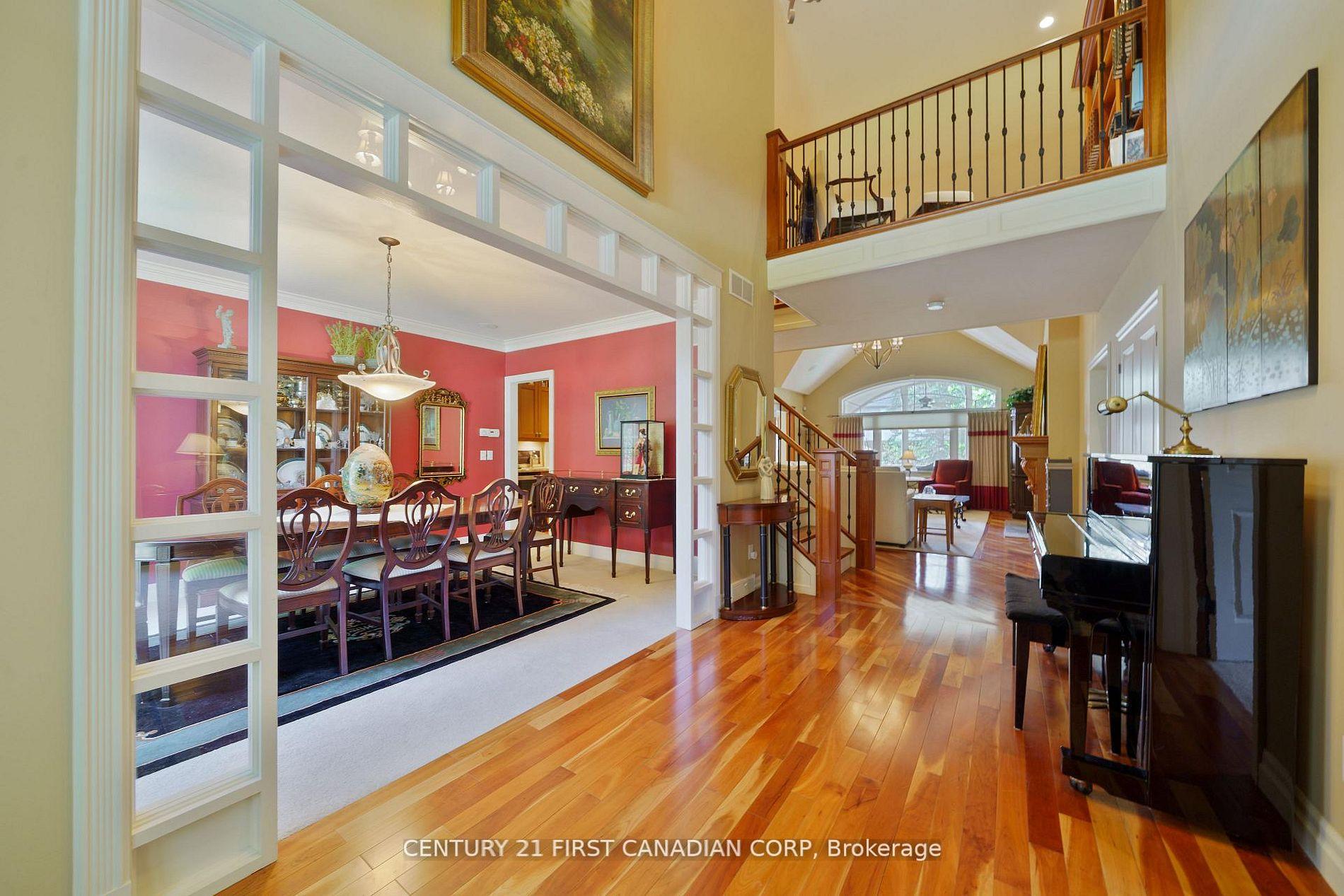Photo 4 of 2091 Valleyrun Boulevard, London, North R — HOMEH