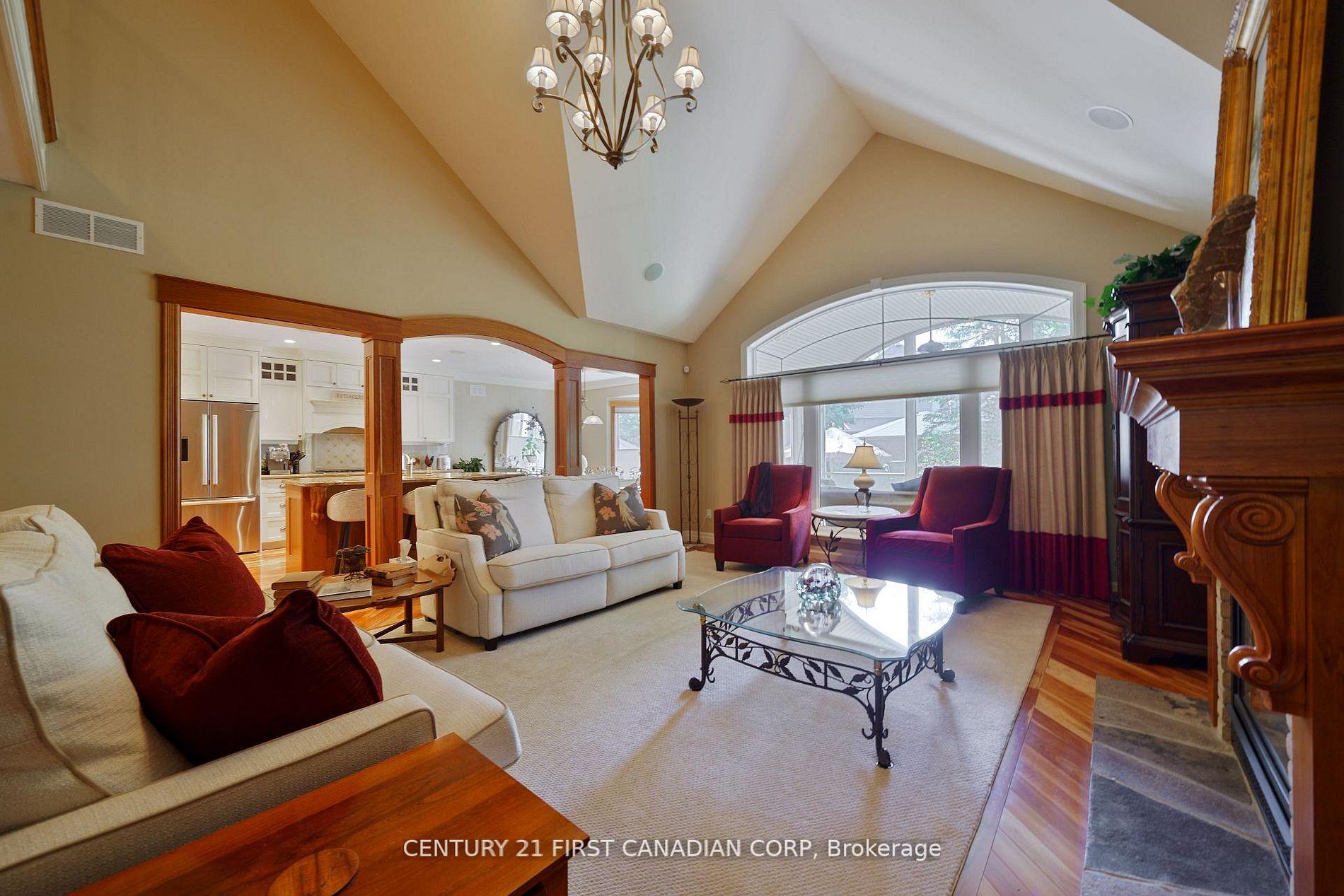 Photo 18 of 2091 Valleyrun Boulevard, London, North R — HOMEH