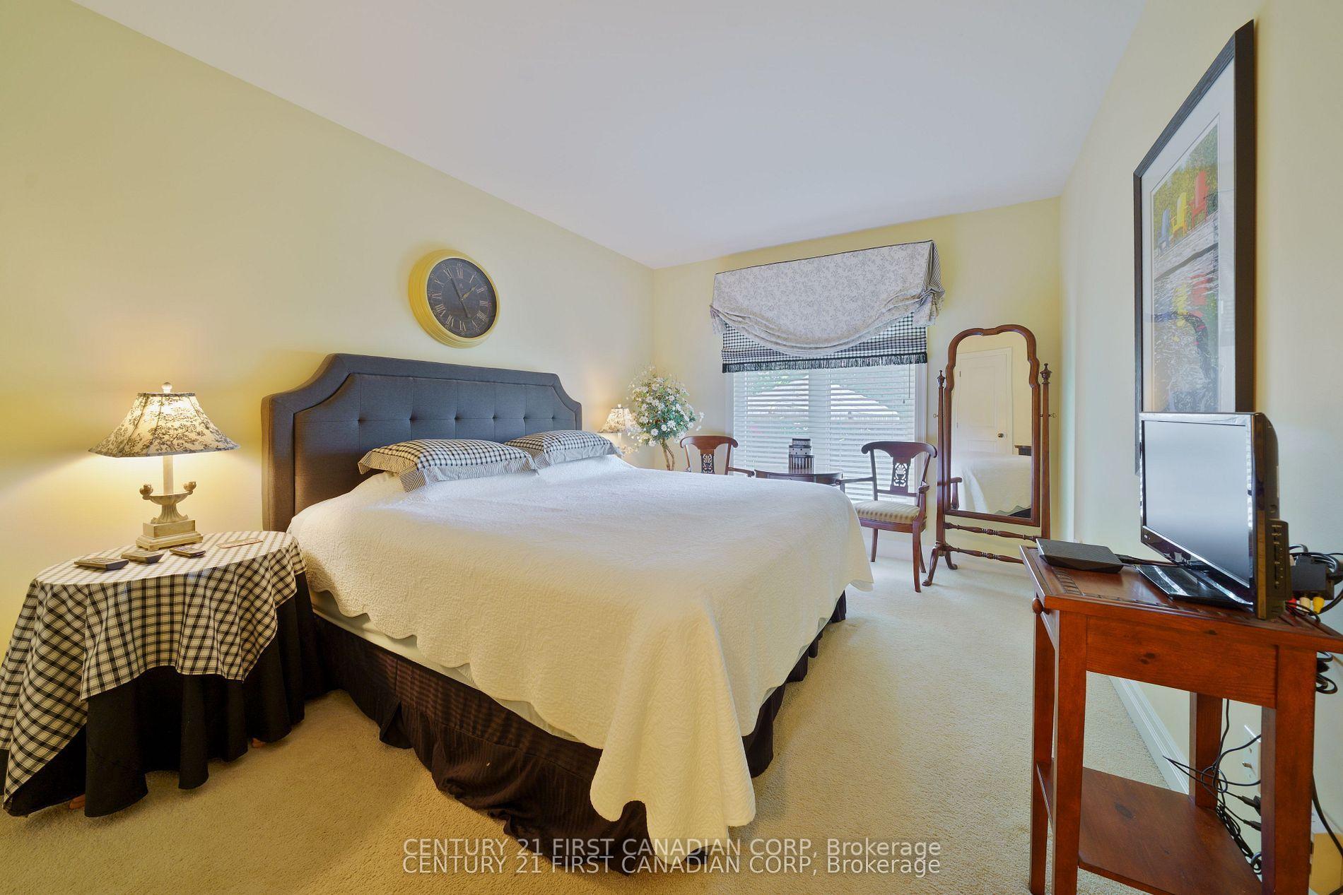 Photo 20 of 2091 Valleyrun Boulevard, London, North R — HOMEH