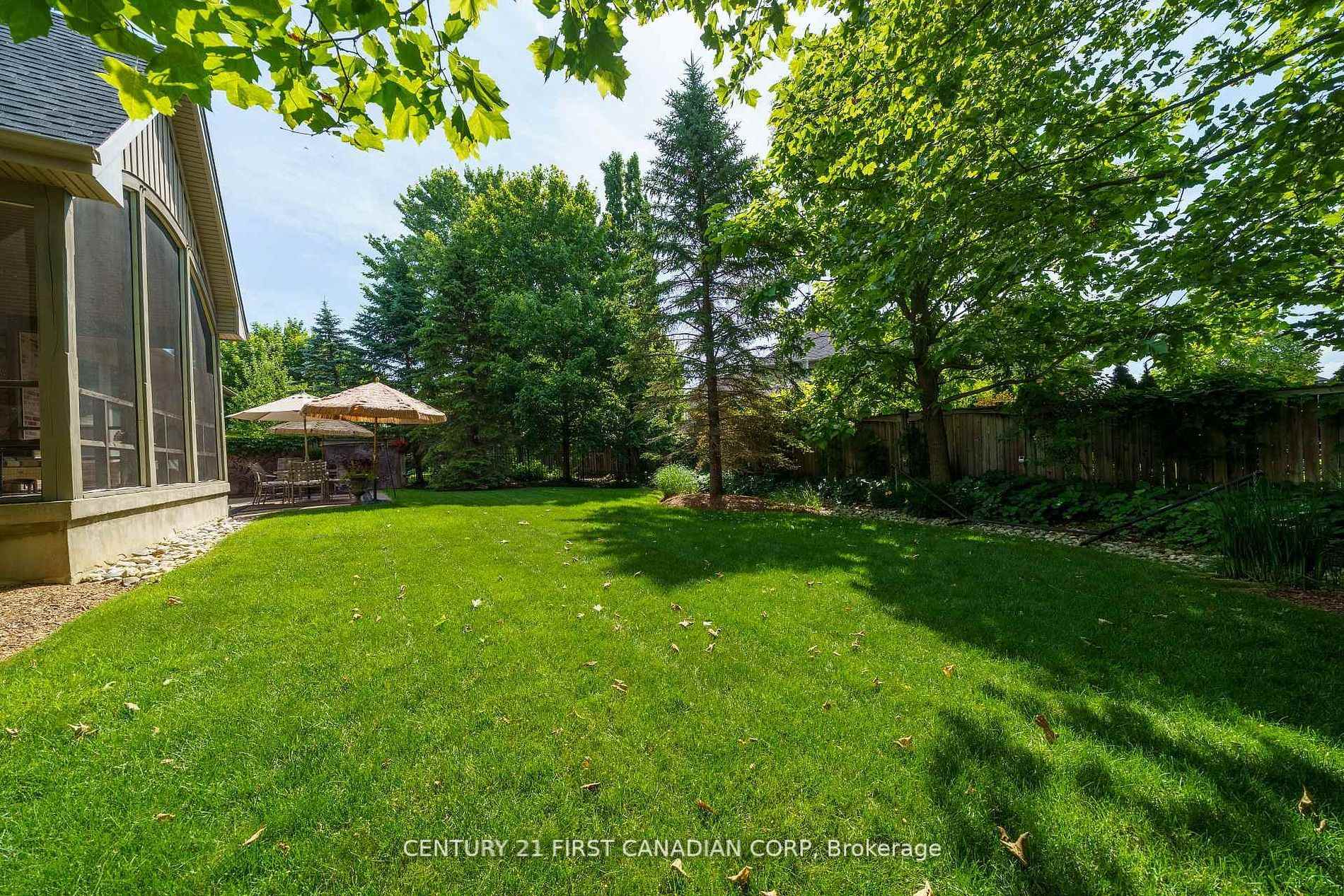 Photo 26 of 2091 Valleyrun Boulevard, London, North R — HOMEH