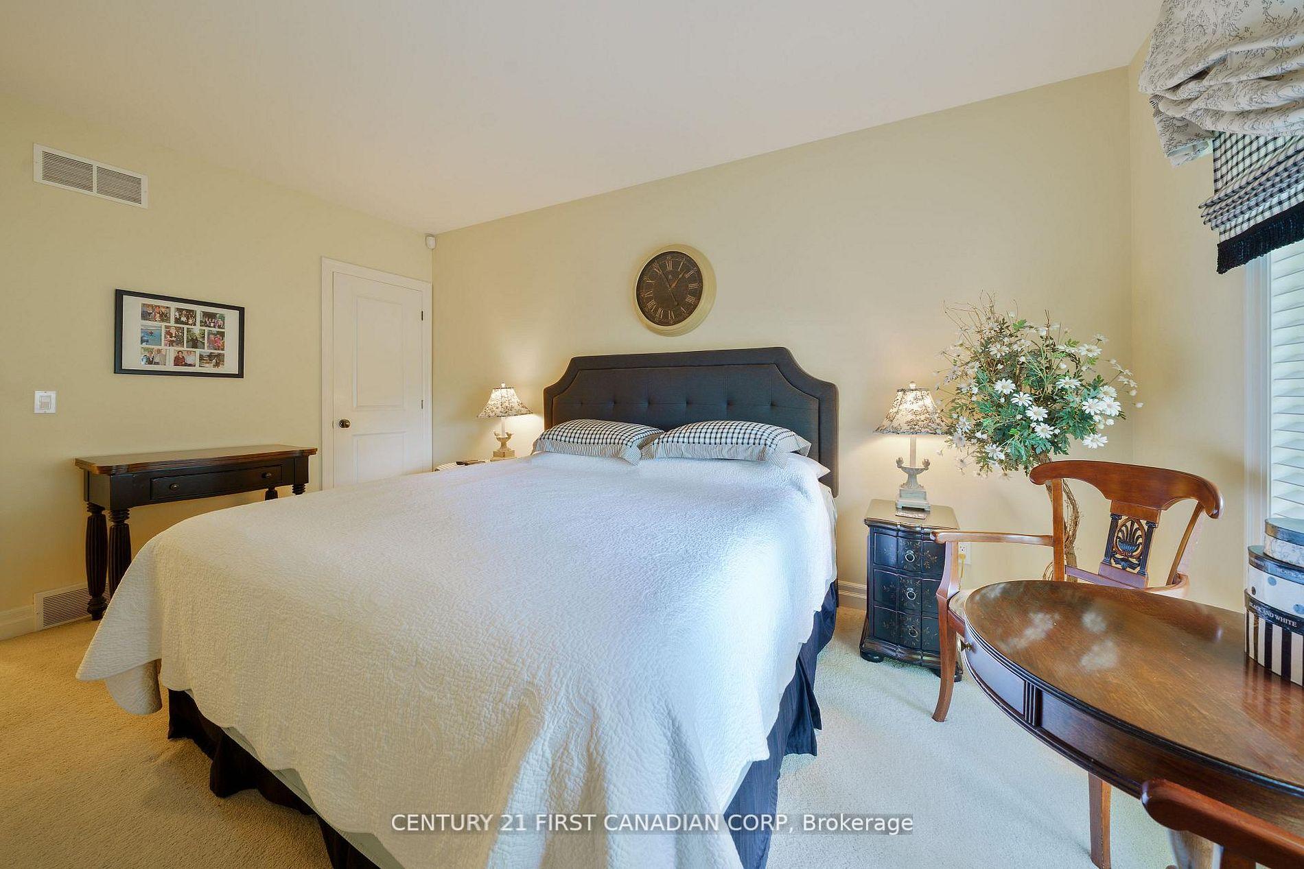 Photo 28 of 2091 Valleyrun Boulevard, London, North R — HOMEH