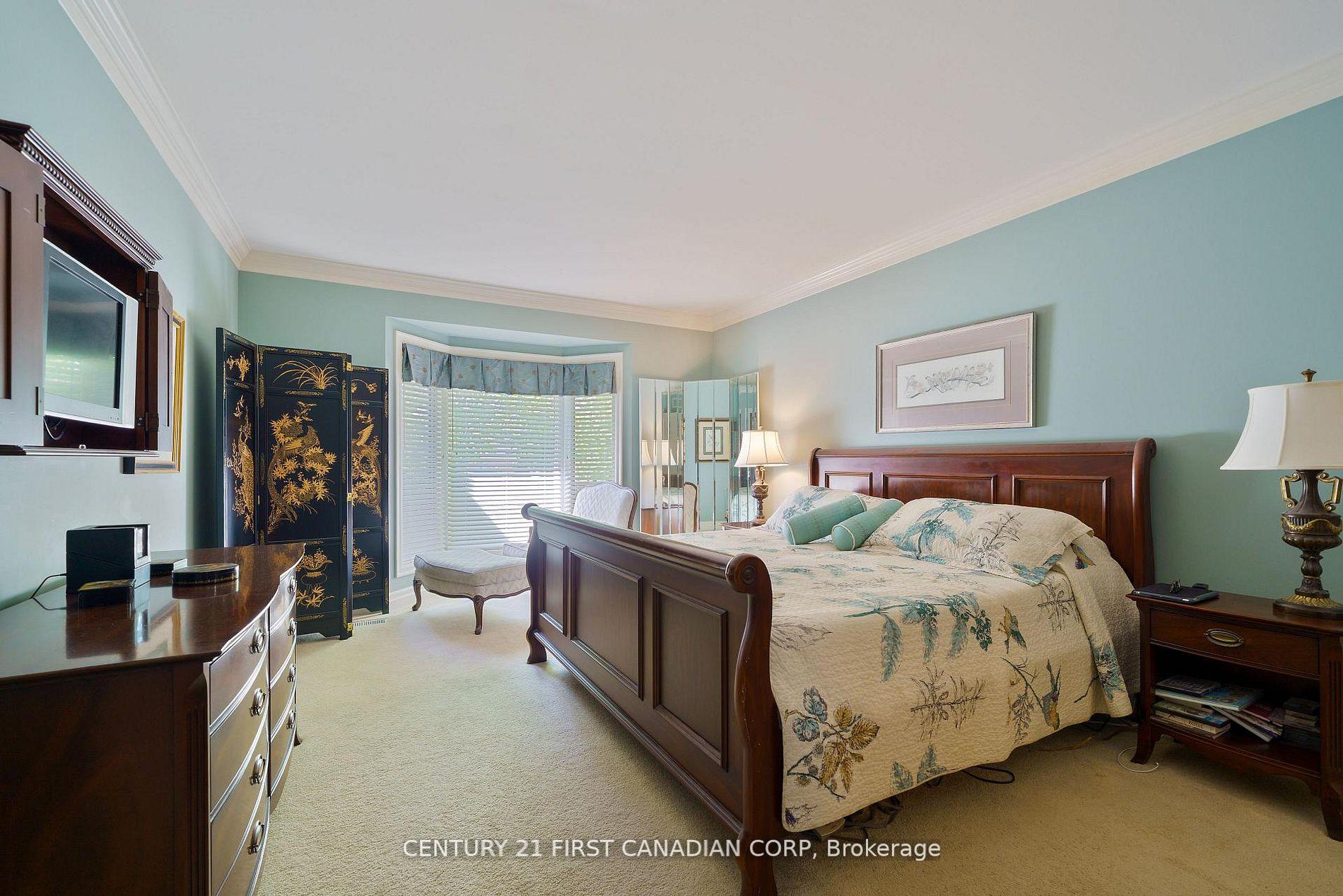 Photo 46 of 2091 Valleyrun Boulevard, London, North R — HOMEH