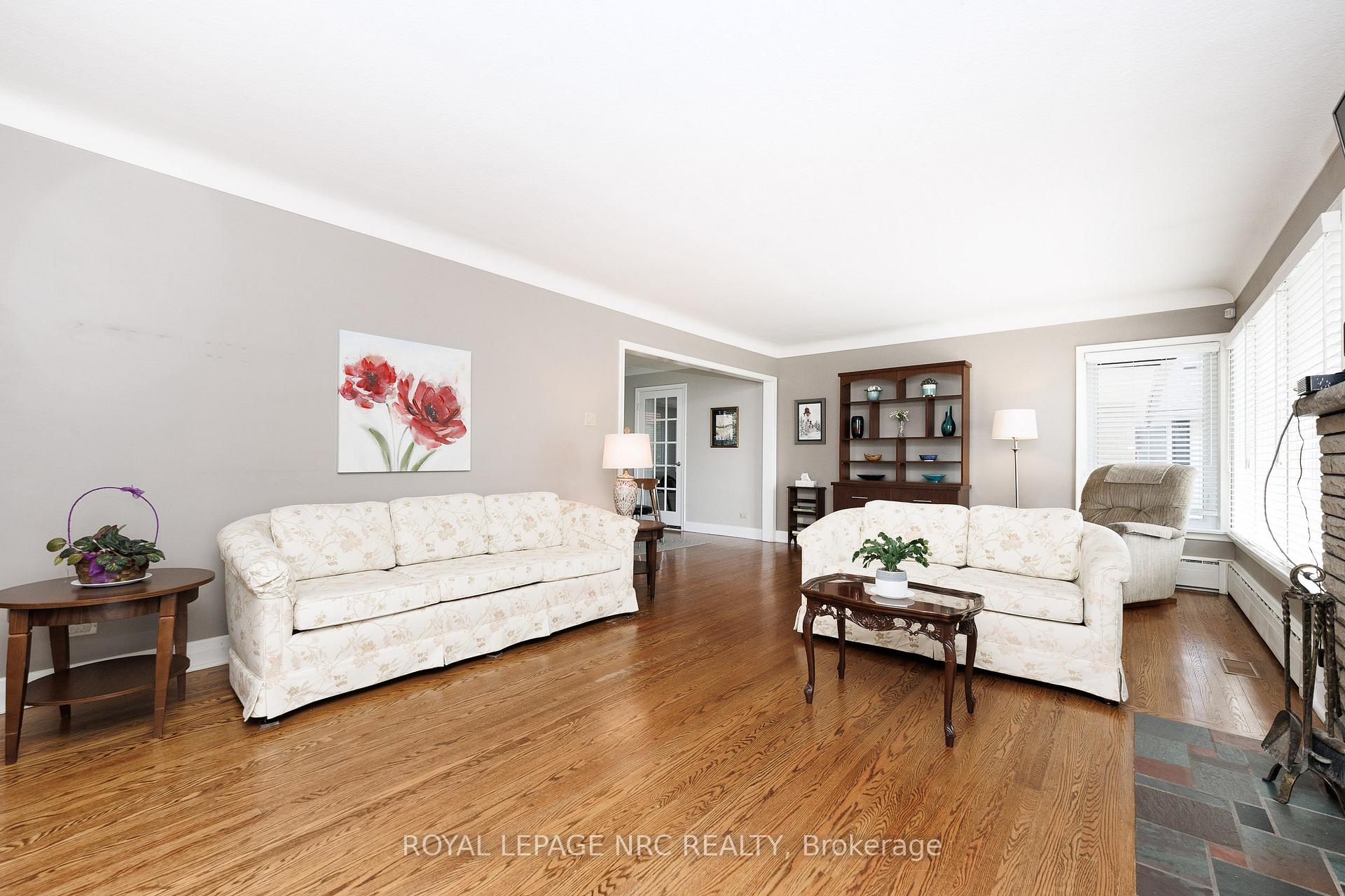 Photo 9 of 24 Munro Street, Thorold, Thorold Downtown — HOMEH