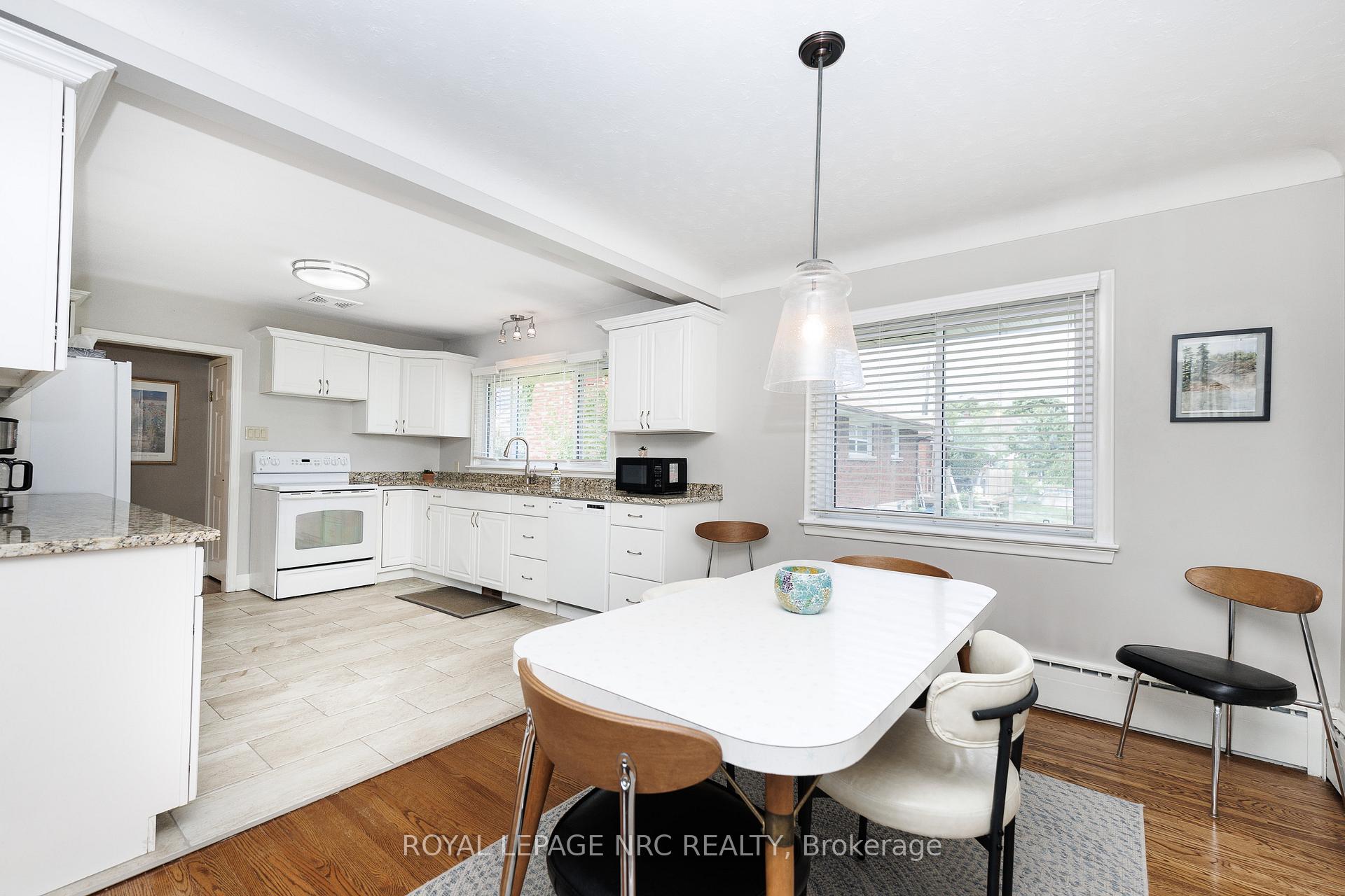 Photo 12 of 24 Munro Street, Thorold, Thorold Downtown — HOMEH