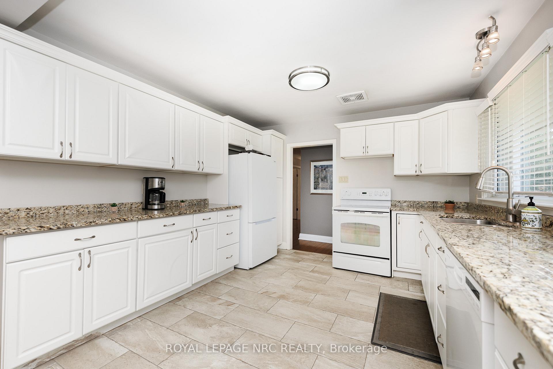 Photo 14 of 24 Munro Street, Thorold, Thorold Downtown — HOMEH