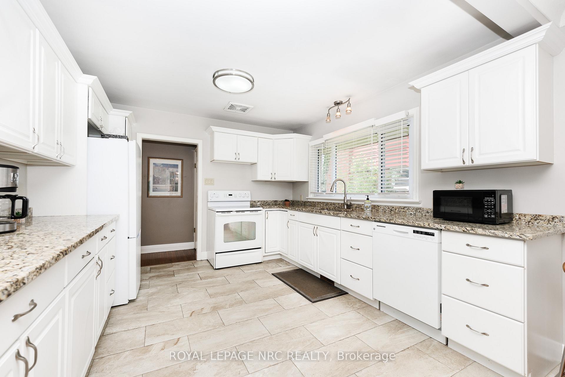 Photo 15 of 24 Munro Street, Thorold, Thorold Downtown — HOMEH
