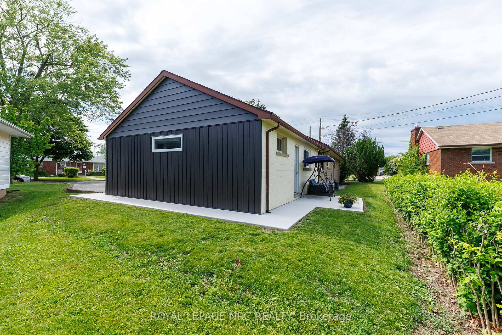 Photo 34 of 24 Munro Street, Thorold, Thorold Downtown — HOMEH