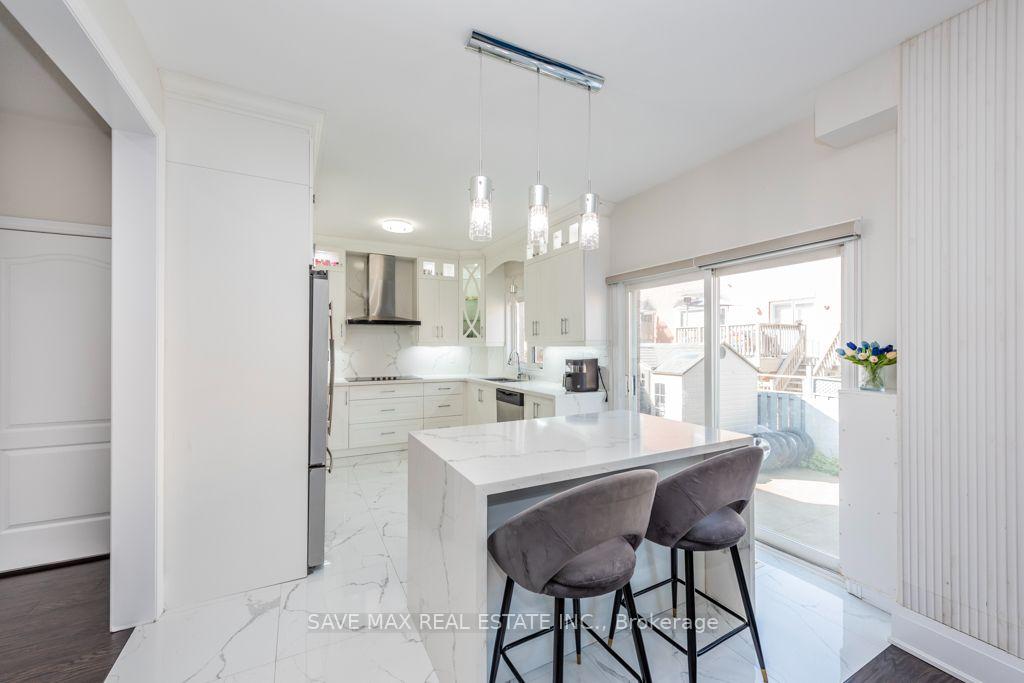 Photo 12 of 98 Octillo Boulevard, Brampton, Sandringham-Wellington — HOMEH