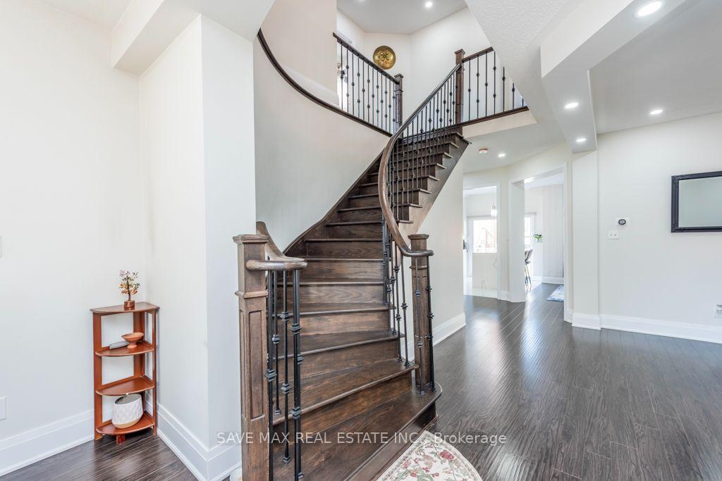Photo 18 of 98 Octillo Boulevard, Brampton, Sandringham-Wellington — HOMEH