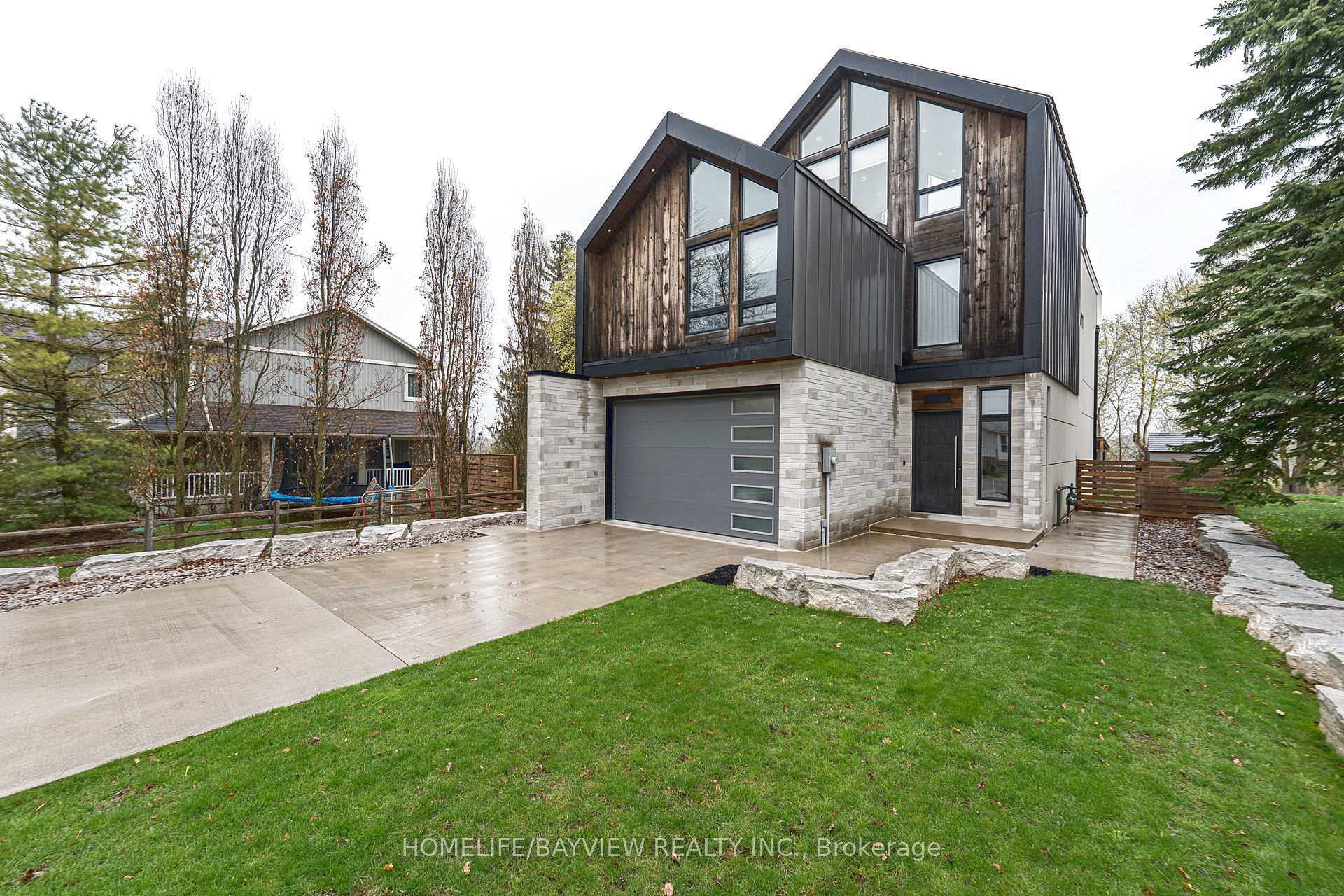 Front of 16 Windsor Drive