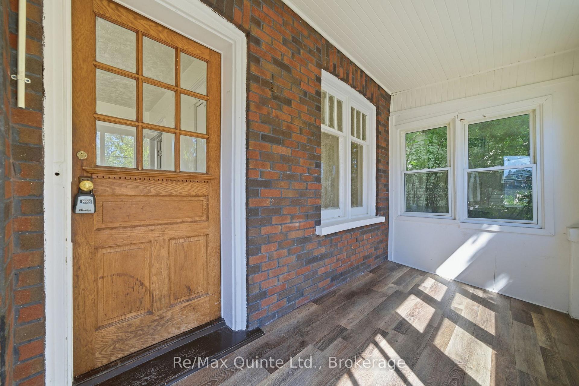 Photo 6 of 8 Dunbar Street, Belleville, Belleville Ward — HOMEH