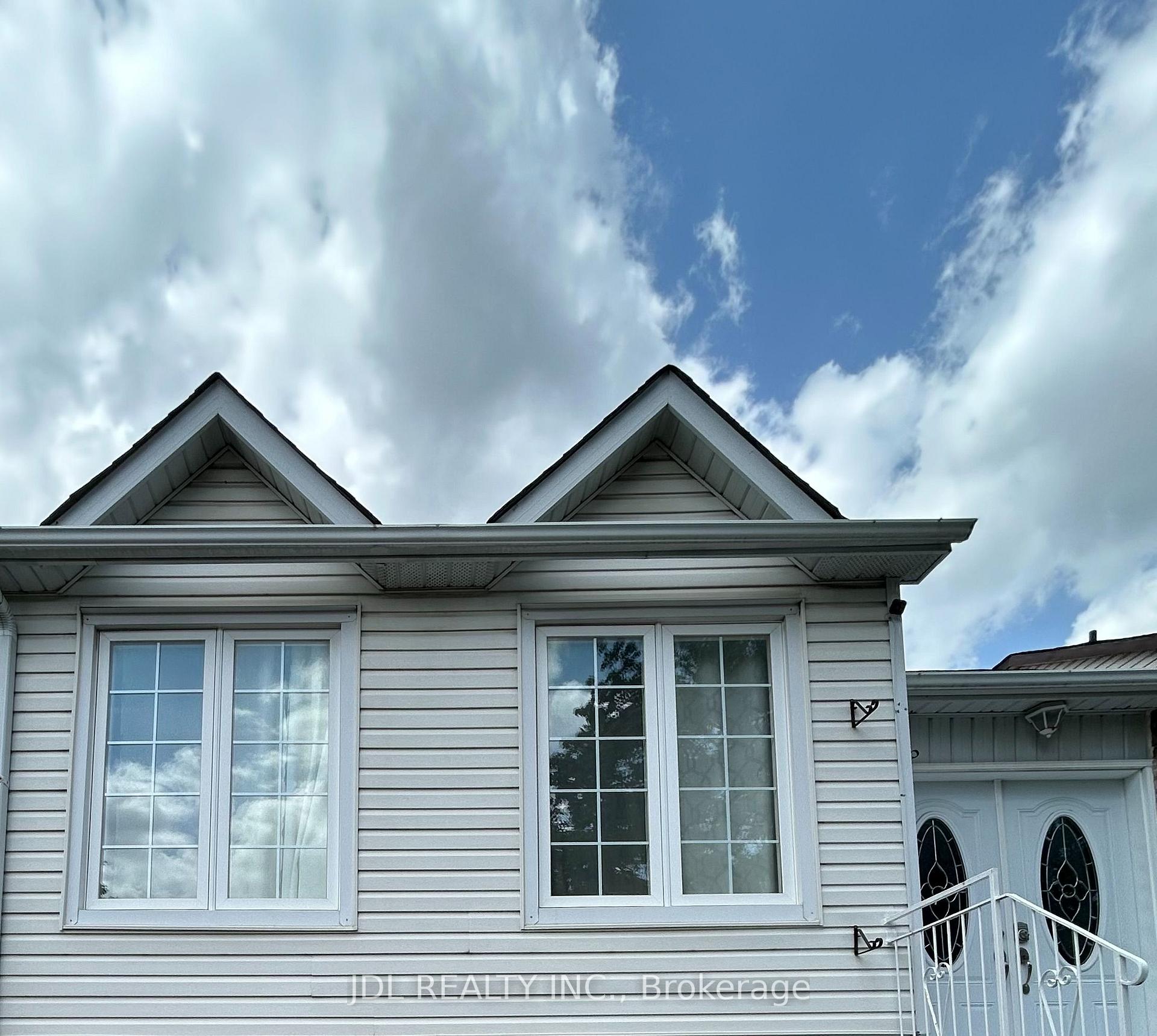 Photo of Unit Entire One Bedroom bsmt, 44 Glencoyne Cres
