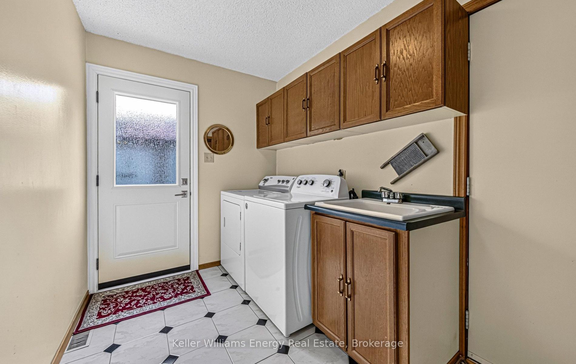 Photo 24 of 409 Gilbert Street E, Whitby, Downtown Whitby — HOMEH