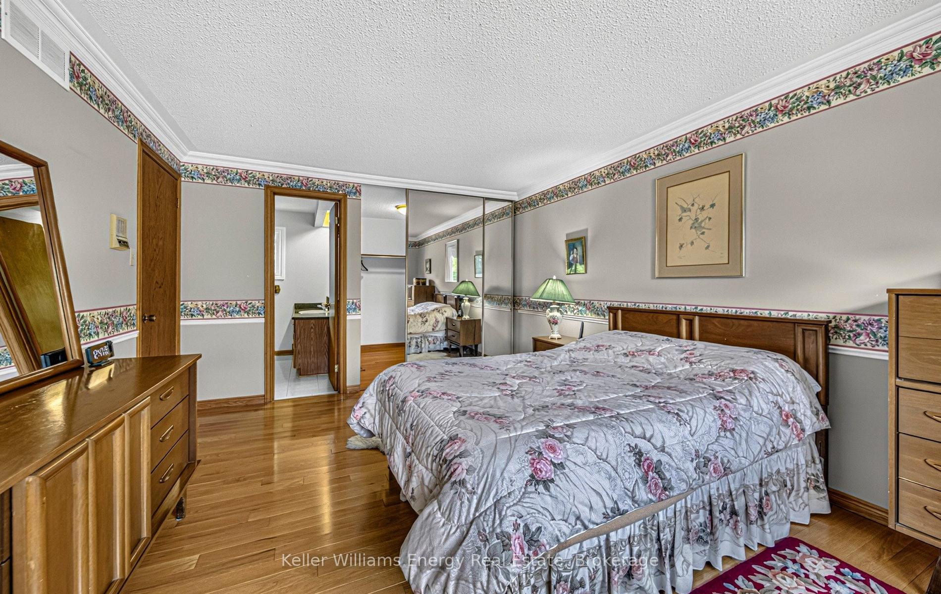 Photo 26 of 409 Gilbert Street E, Whitby, Downtown Whitby — HOMEH
