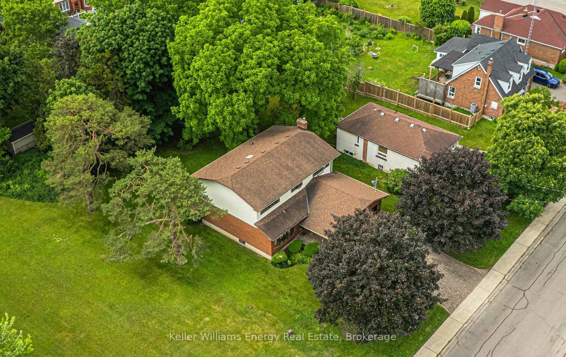 Photo 34 of 409 Gilbert Street E, Whitby, Downtown Whitby — HOMEH