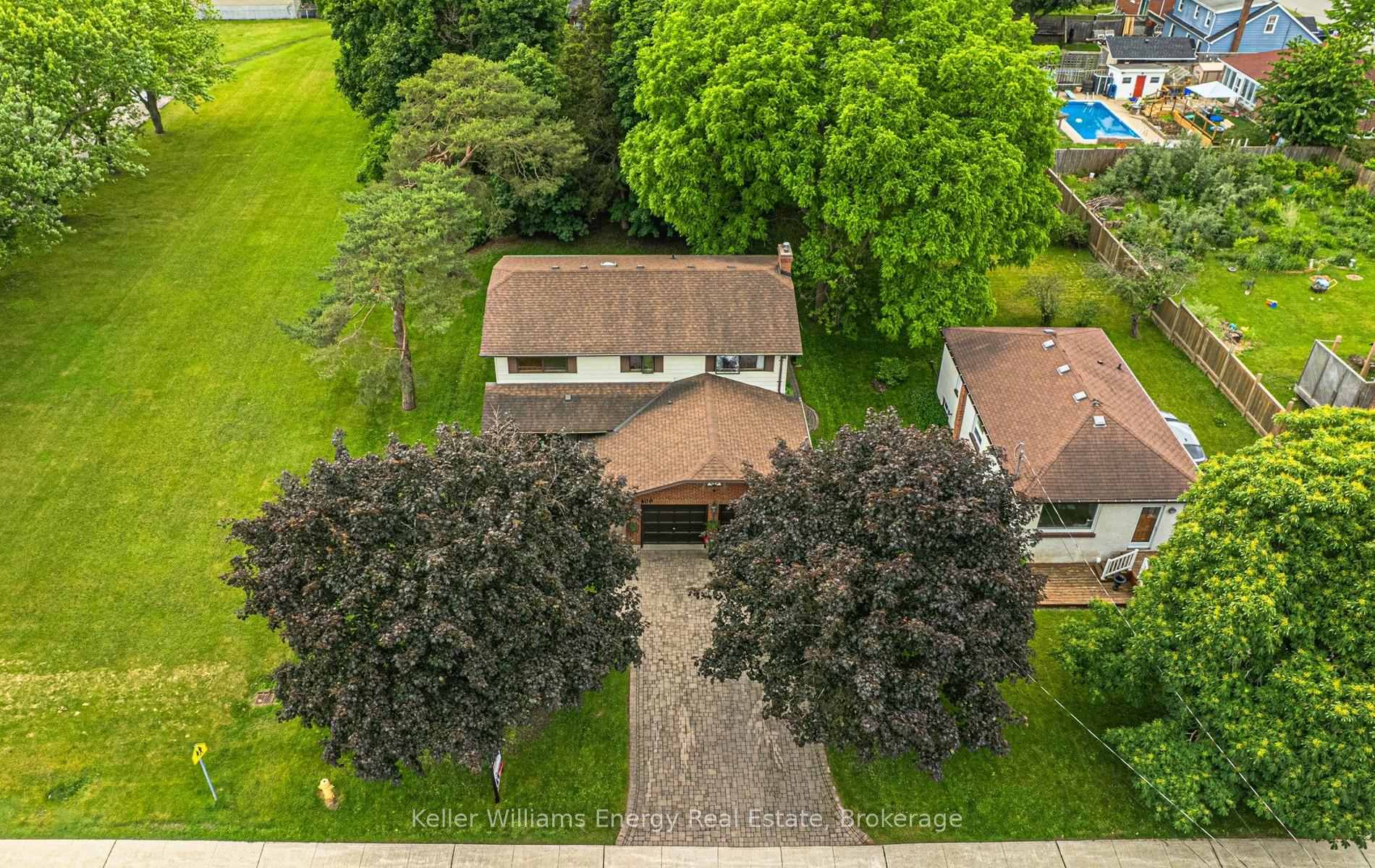 Photo 35 of 409 Gilbert Street E, Whitby, Downtown Whitby — HOMEH