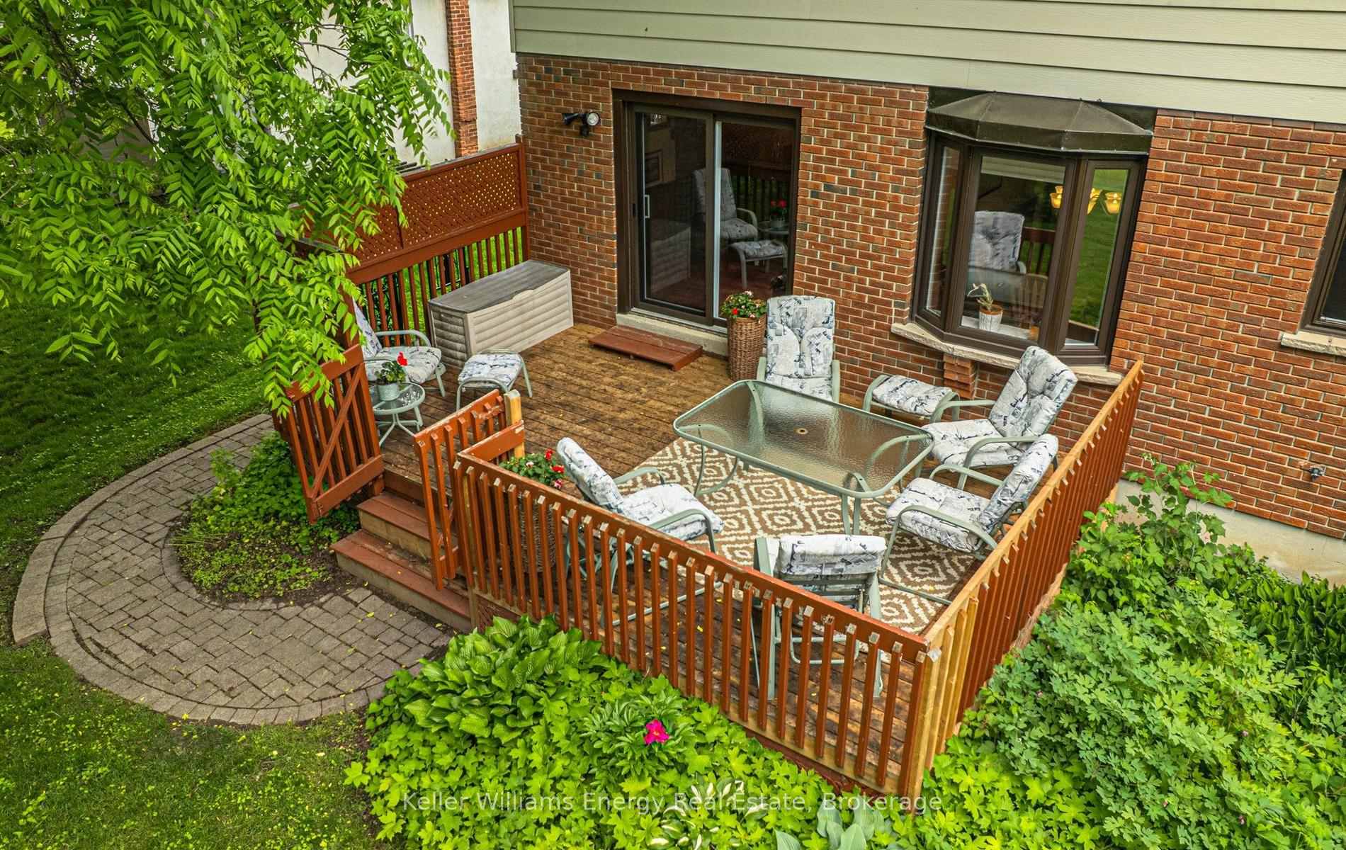 Photo 37 of 409 Gilbert Street E, Whitby, Downtown Whitby — HOMEH