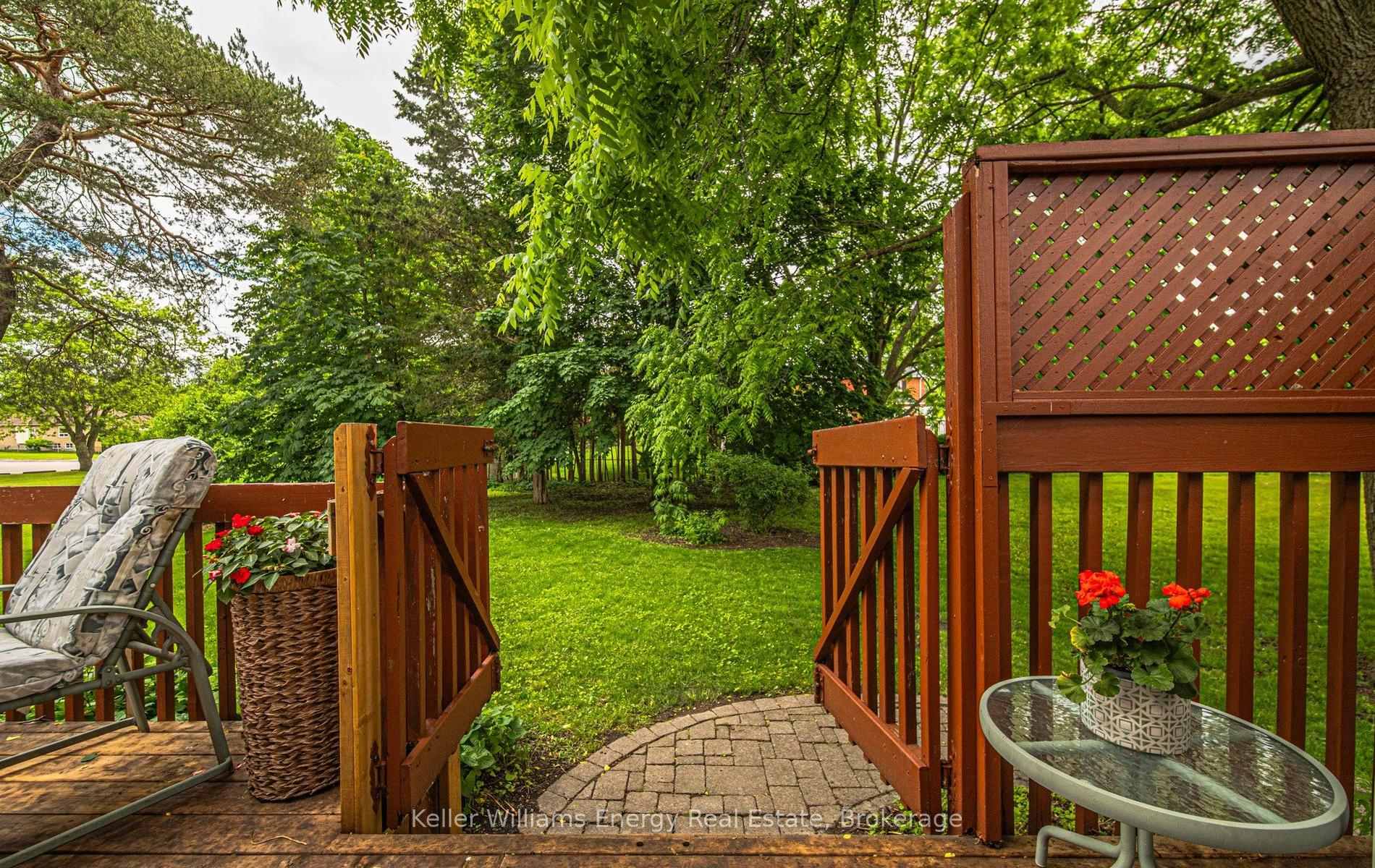Photo 45 of 409 Gilbert Street E, Whitby, Downtown Whitby — HOMEH