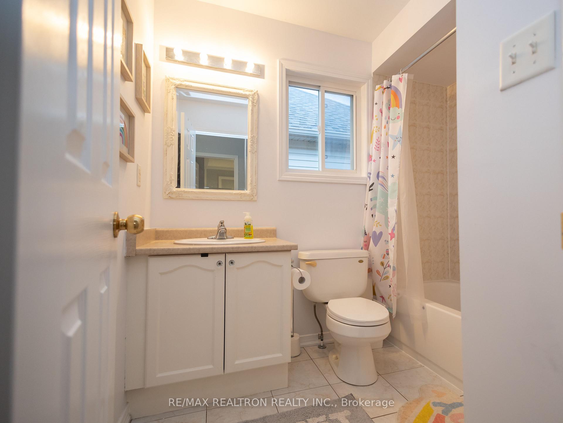 Photo 25 of 119 William Cowles Drive, Clarington, Bowmanville — HOMEH