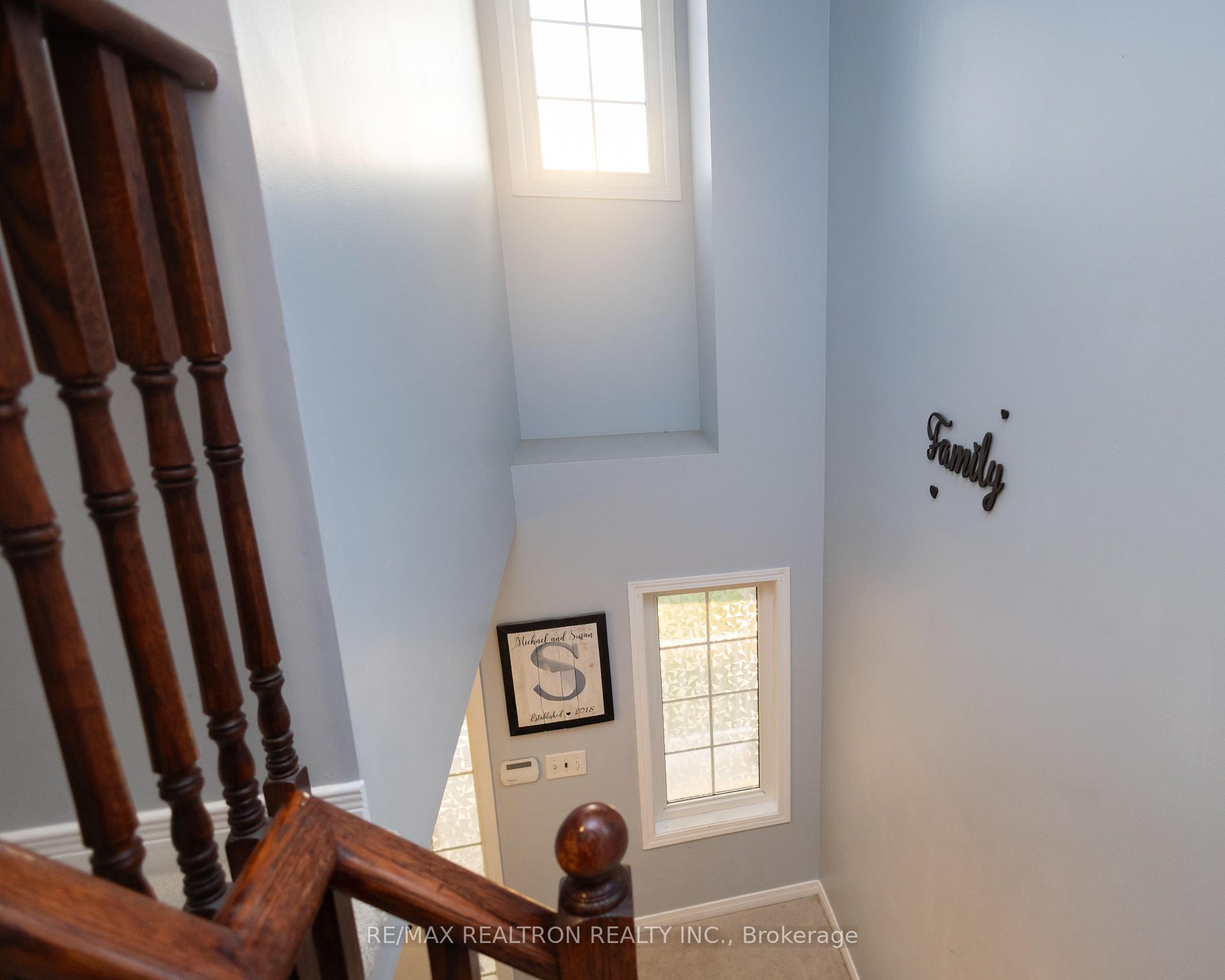 Photo 26 of 119 William Cowles Drive, Clarington, Bowmanville — HOMEH