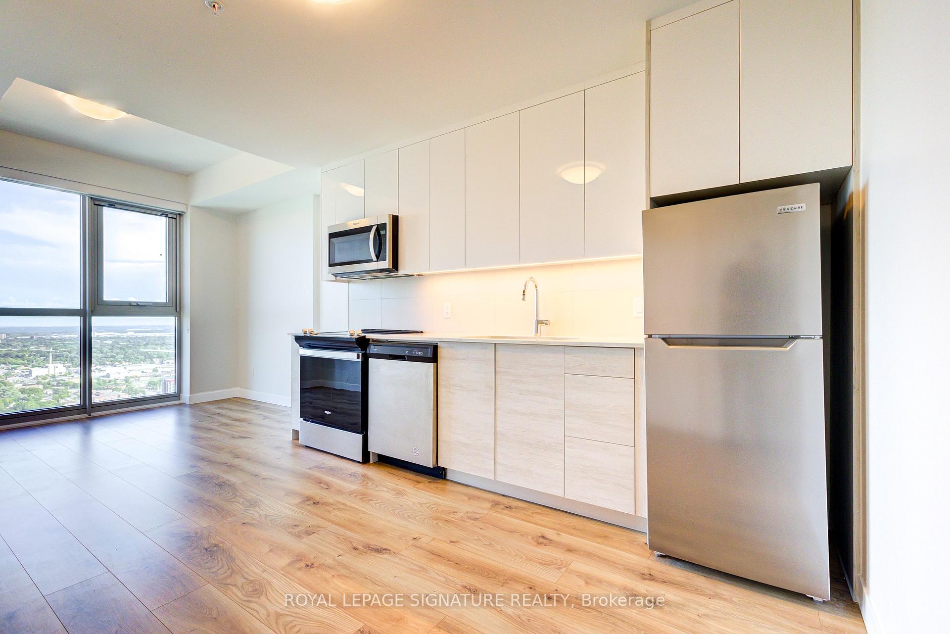 Photo 5 of Unit 3901, 60 Frederick Street, Kitchener, City Commercial Core — HOMEH