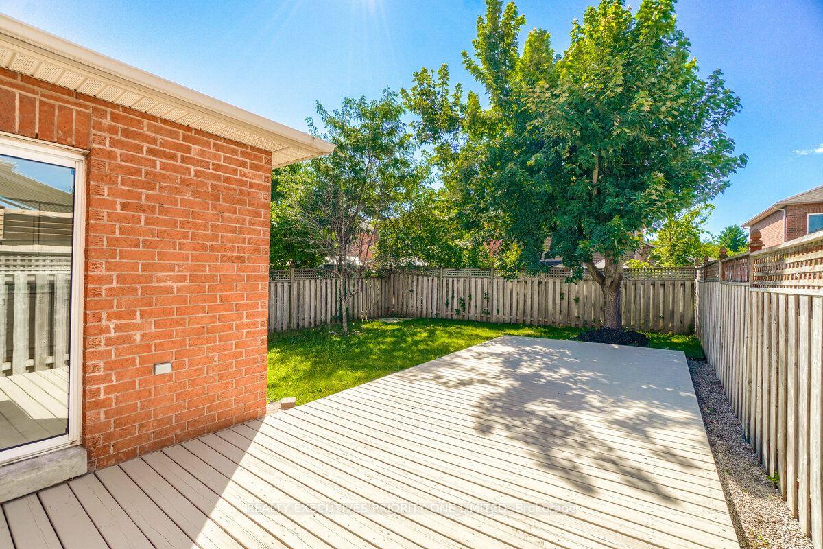 Photo 42 of 17 Drake Drive, Barrie, Painswick South — HOMEH