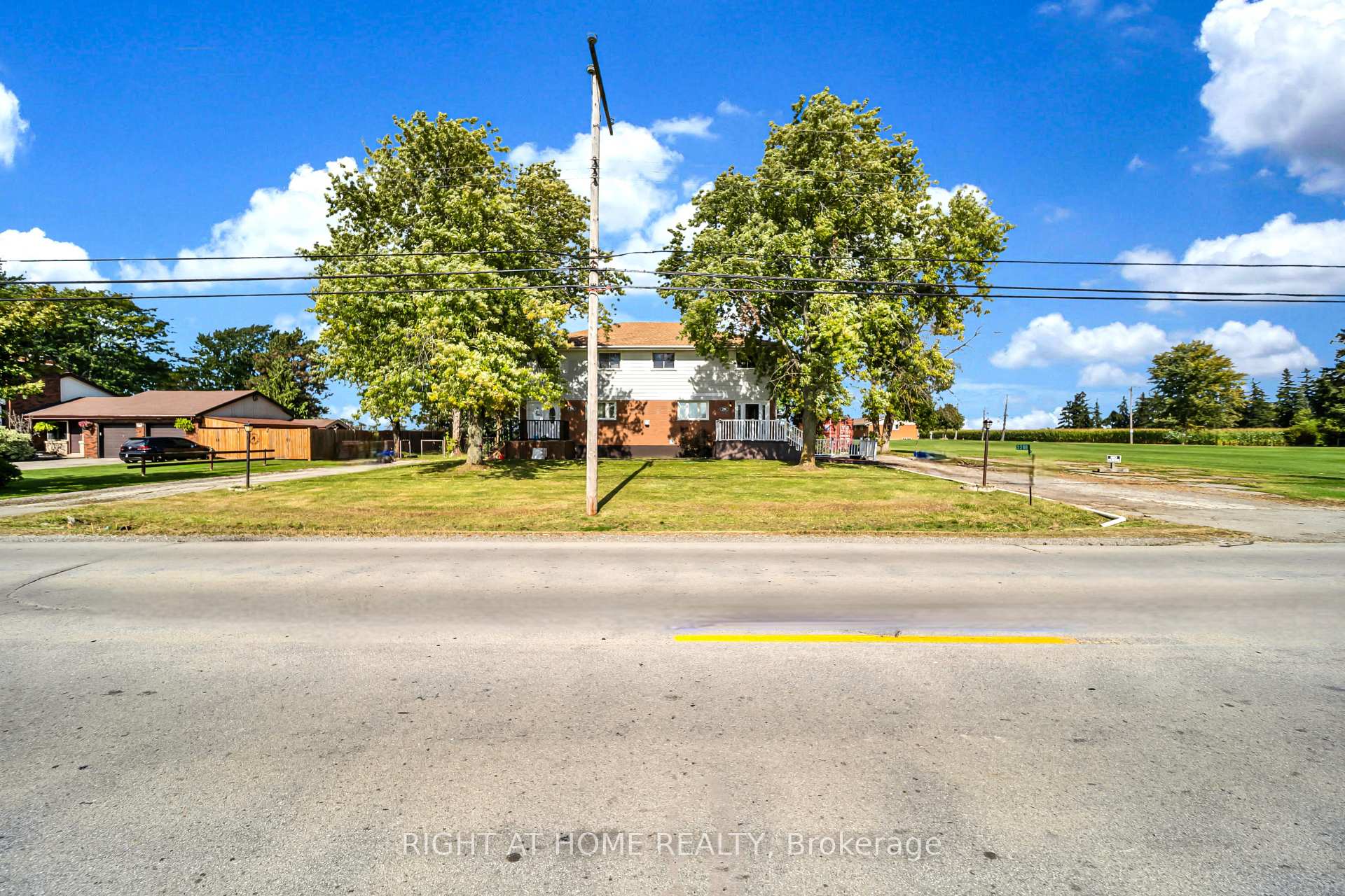 Photo 2 of 2288 Binbrook Road, Hamilton, Rural Glanbrook — HOMEH