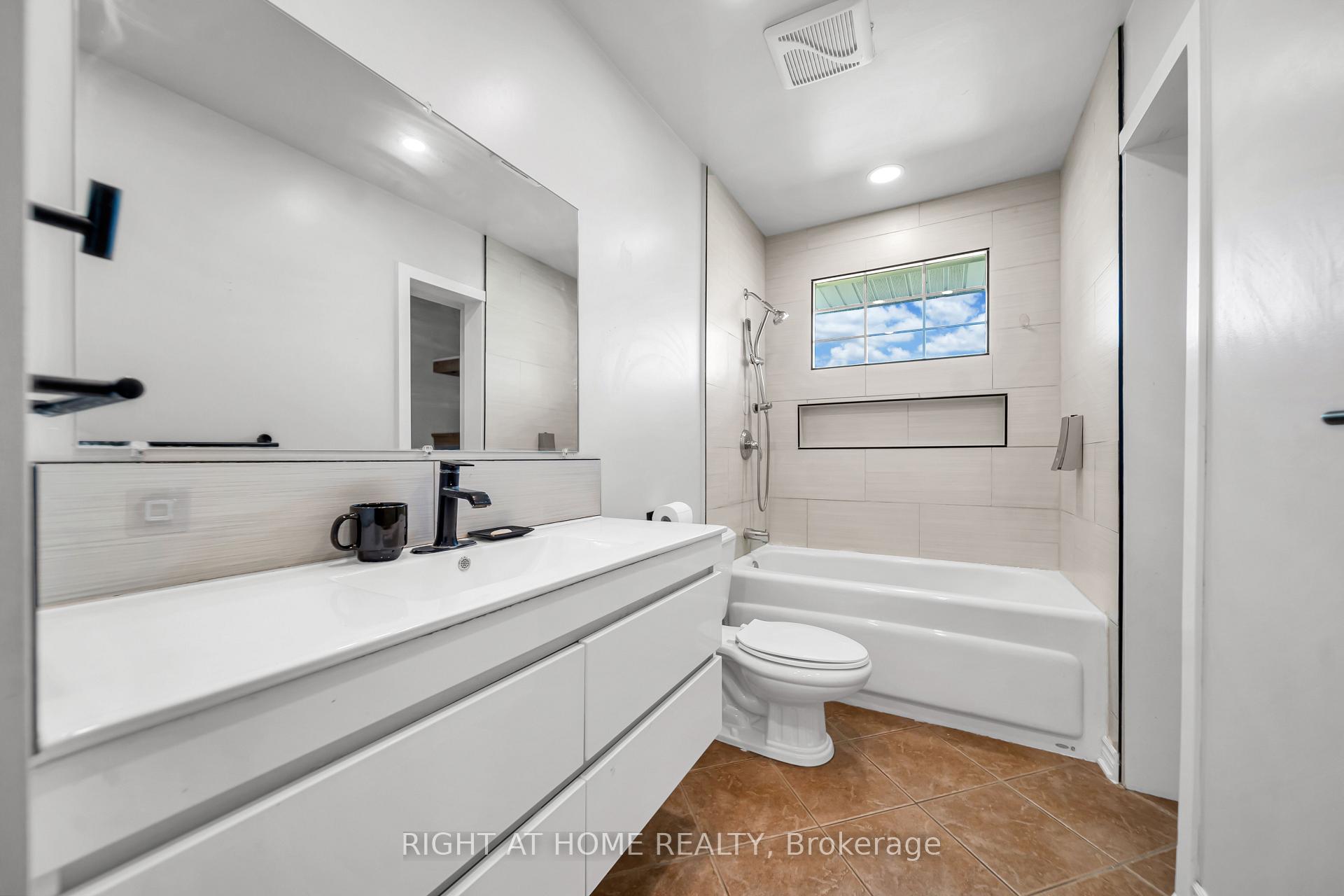 Photo 30 of 2288 Binbrook Road, Hamilton, Rural Glanbrook — HOMEH