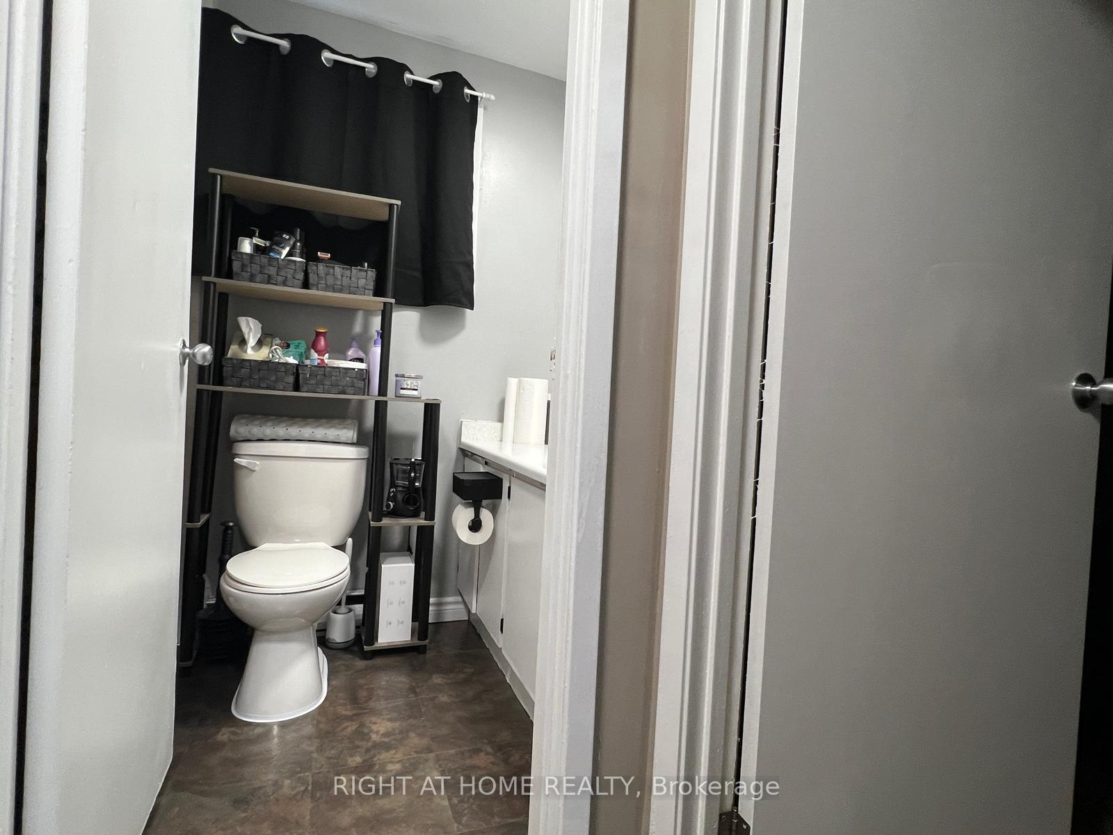 Photo 8 of Unit 81, 135 Chalmers Street S, Cambridge, Christopher-Champlain — HOMEH