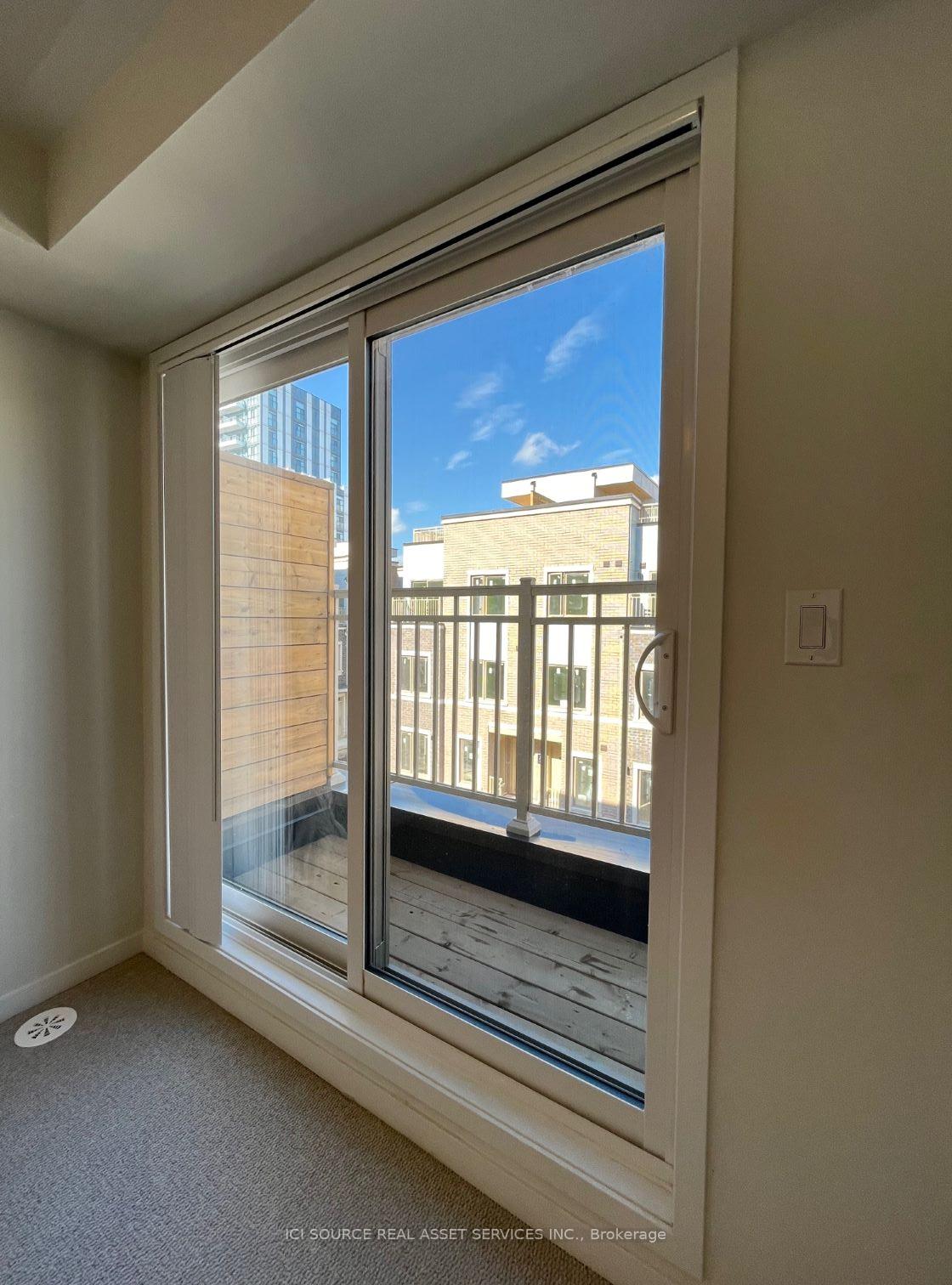 Photo 12 of Unit 230, 131 Honeycrisp Crescent, Vaughan, Vaughan Corporate Centre — HOMEH