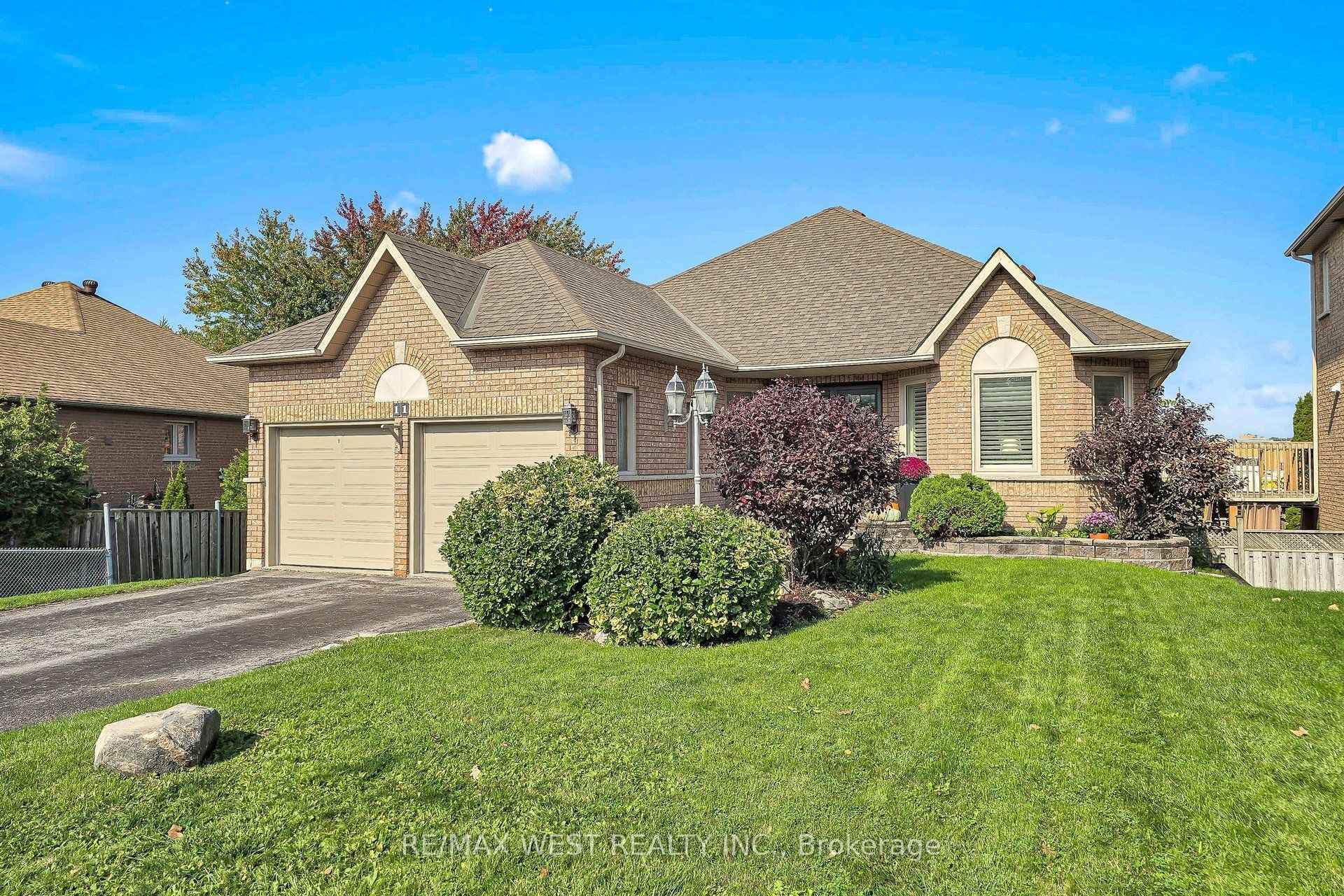 Photo 64 of 11 Brand Court, Ajax, Central — HOMEH