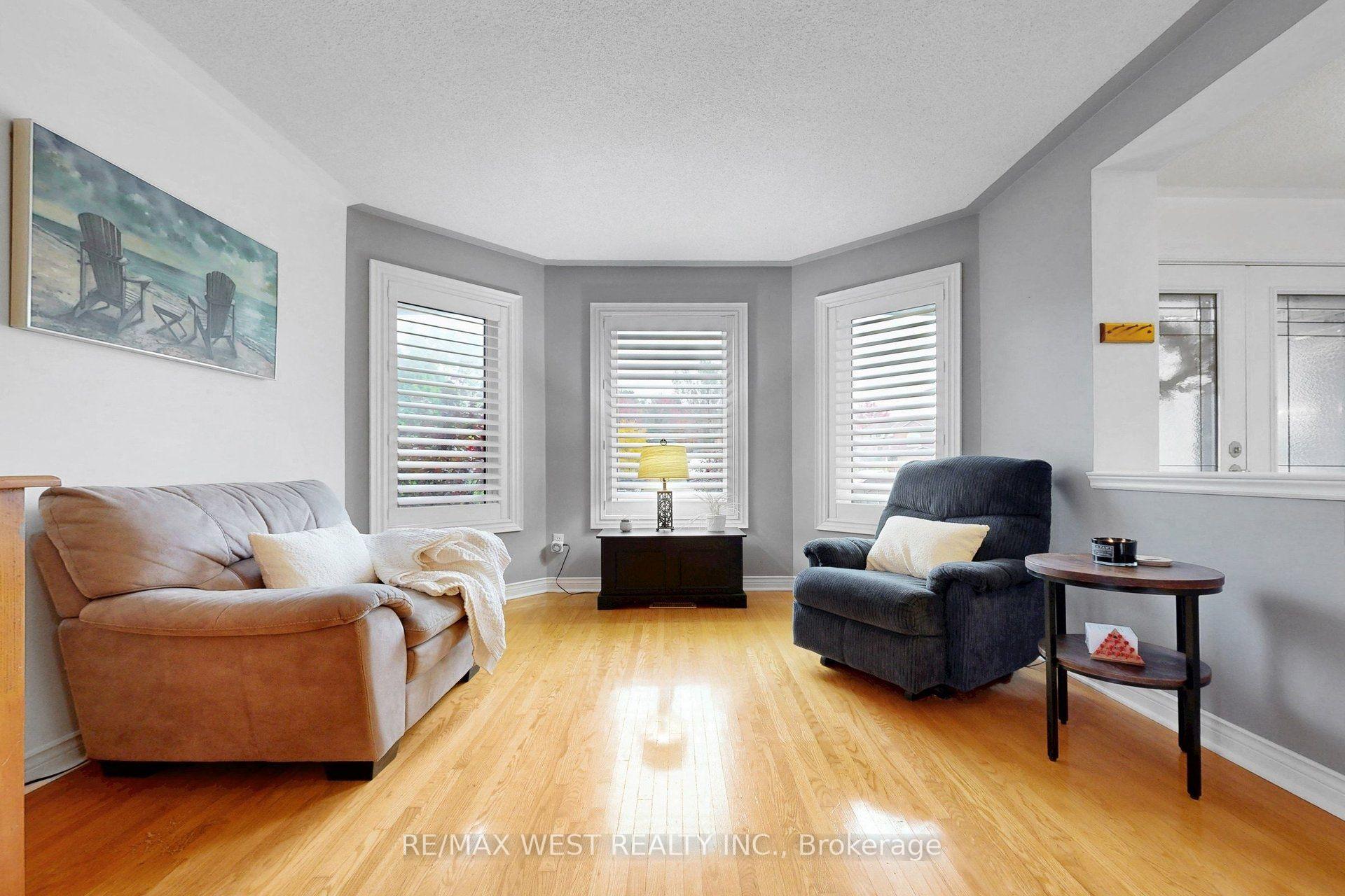 Photo 10 of 11 Brand Court, Ajax, Central — HOMEH