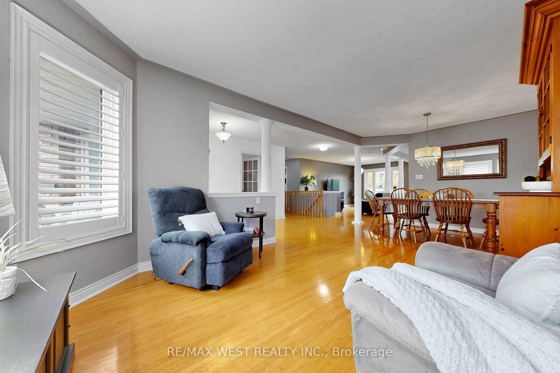 Photo 13 of 11 Brand Court, Ajax, Central — HOMEH