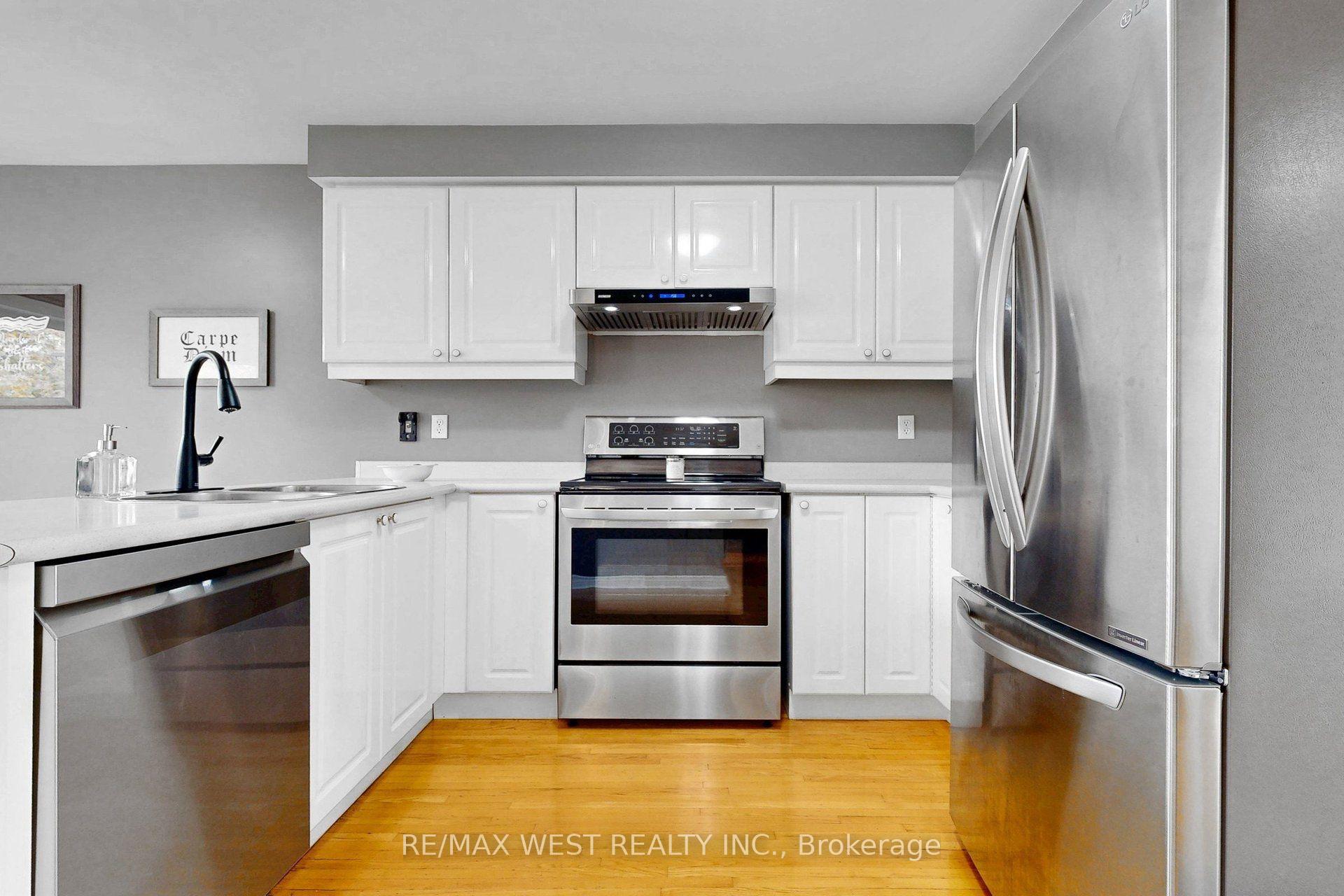 Photo 14 of 11 Brand Court, Ajax, Central — HOMEH