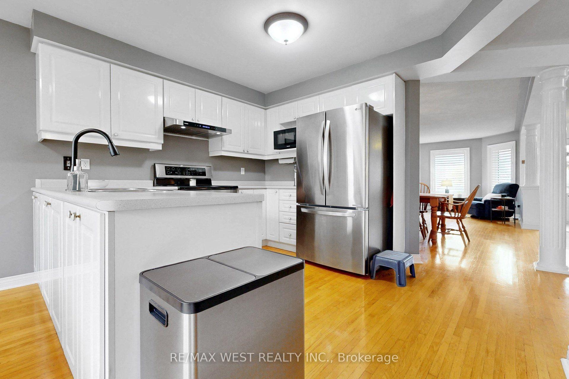 Photo 15 of 11 Brand Court, Ajax, Central — HOMEH